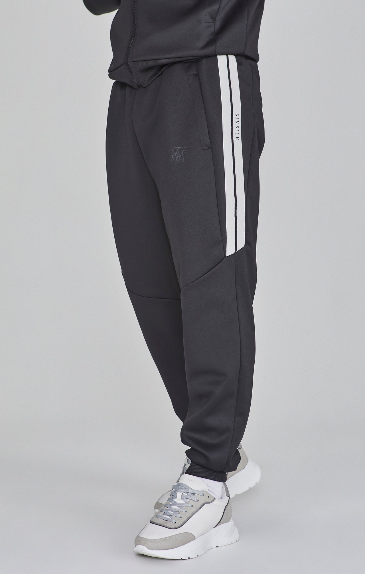 Relaxed Fit Joggers (4)