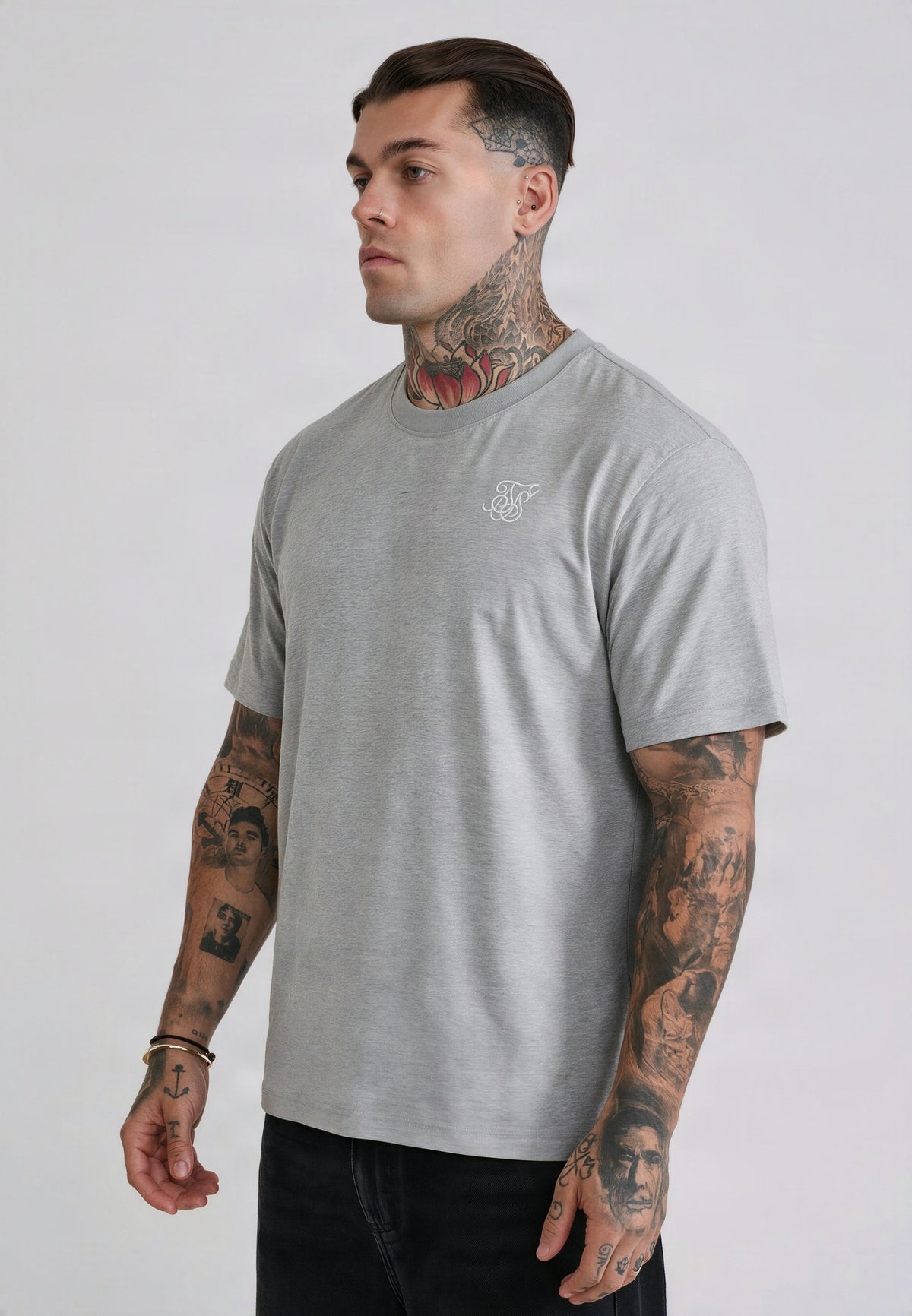 Essentials Regular Fit T-Shirt (1)