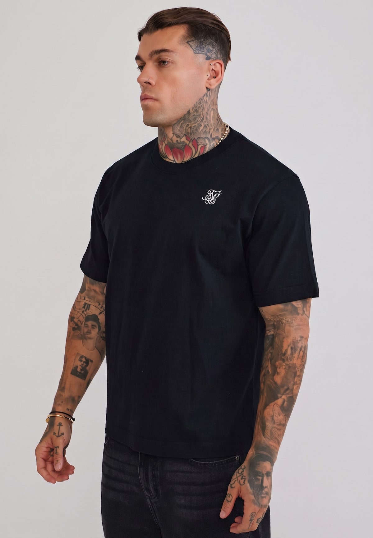 Essentials Regular Fit T-Shirt (4)