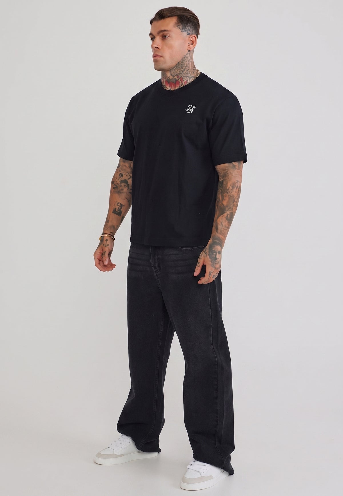 Essentials Regular Fit T-Shirt (2)