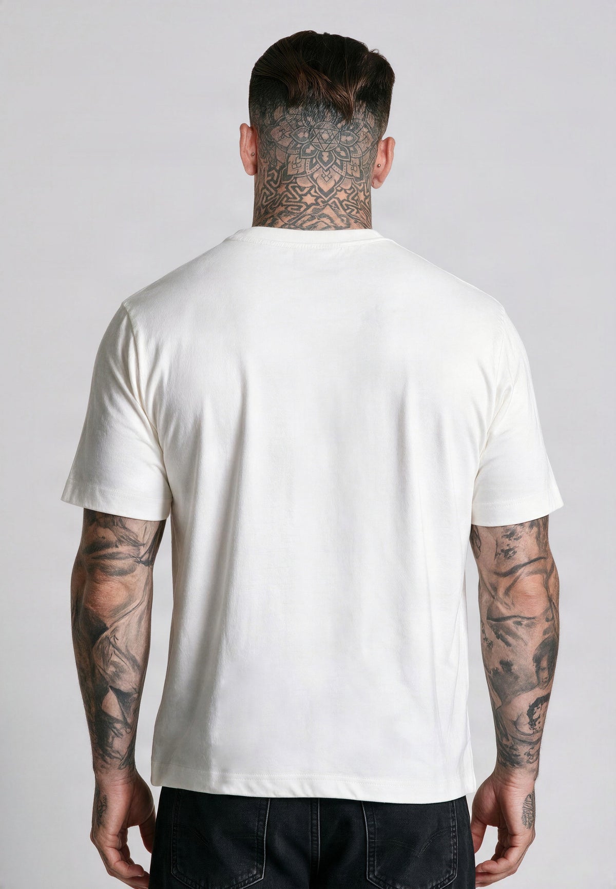 Essentials Regular Fit T-Shirt (4)