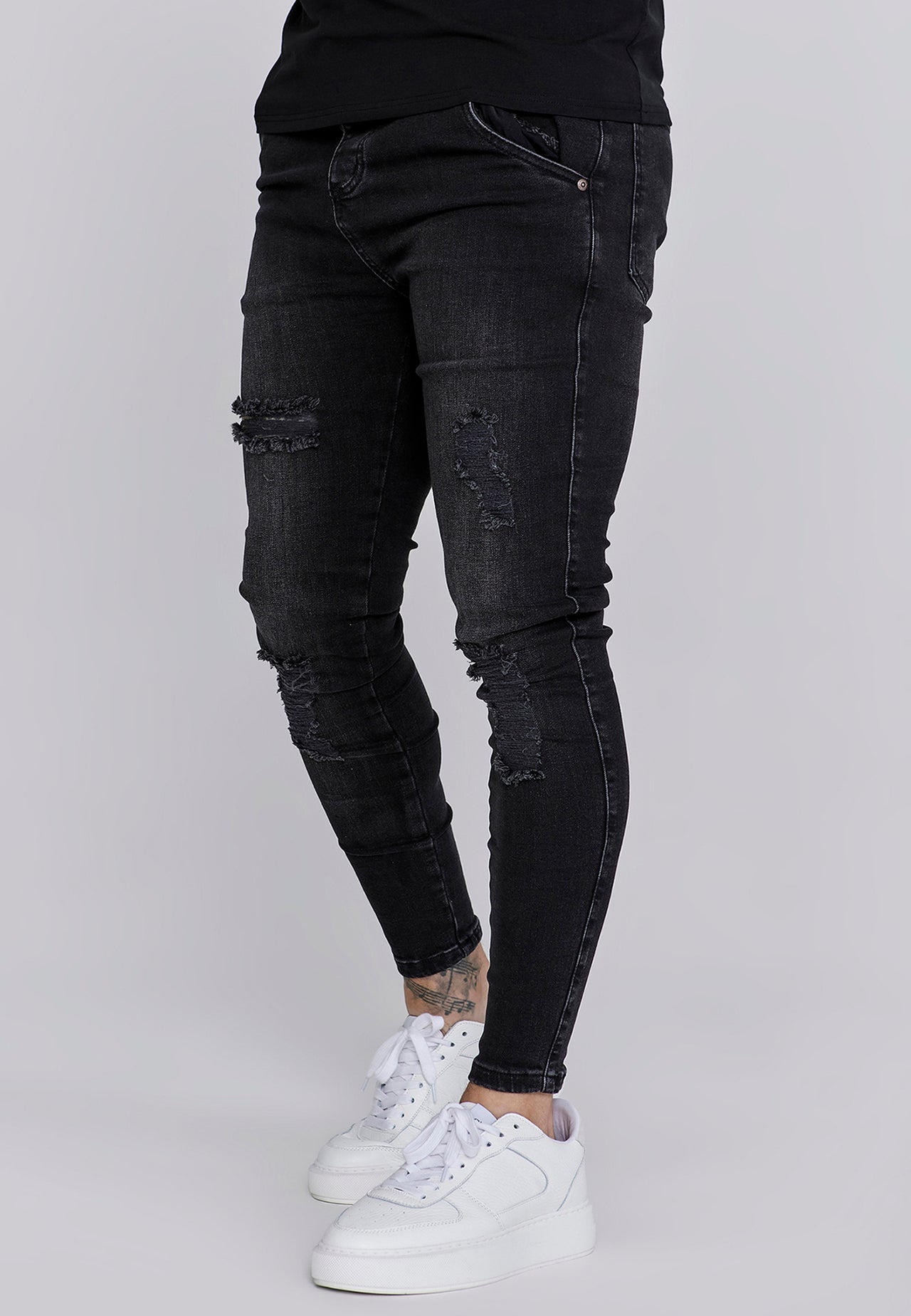 Black Washed Essential Distressed Skinny Jean