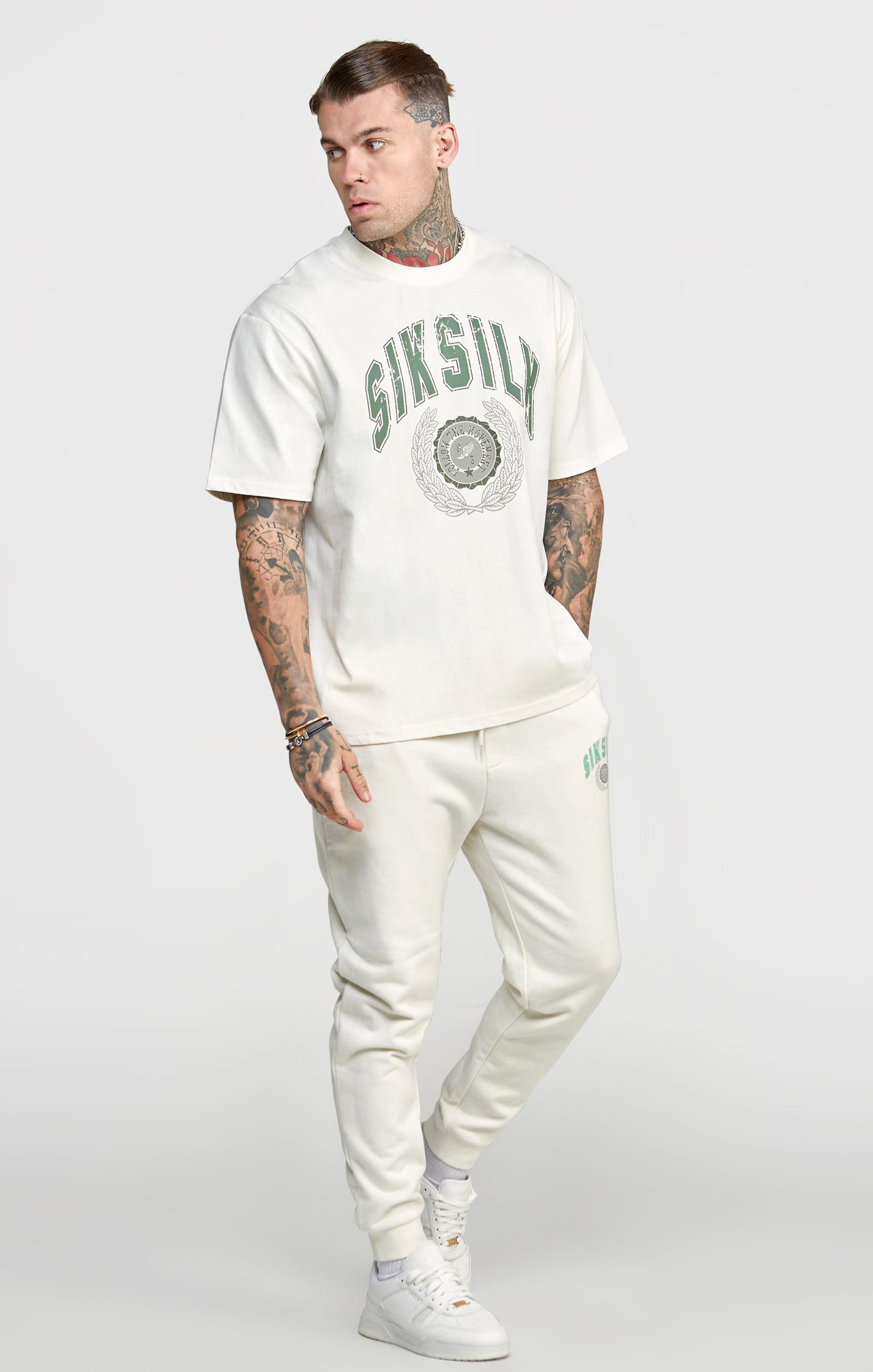 Ecru Oversized Graphic T-Shirt (3)