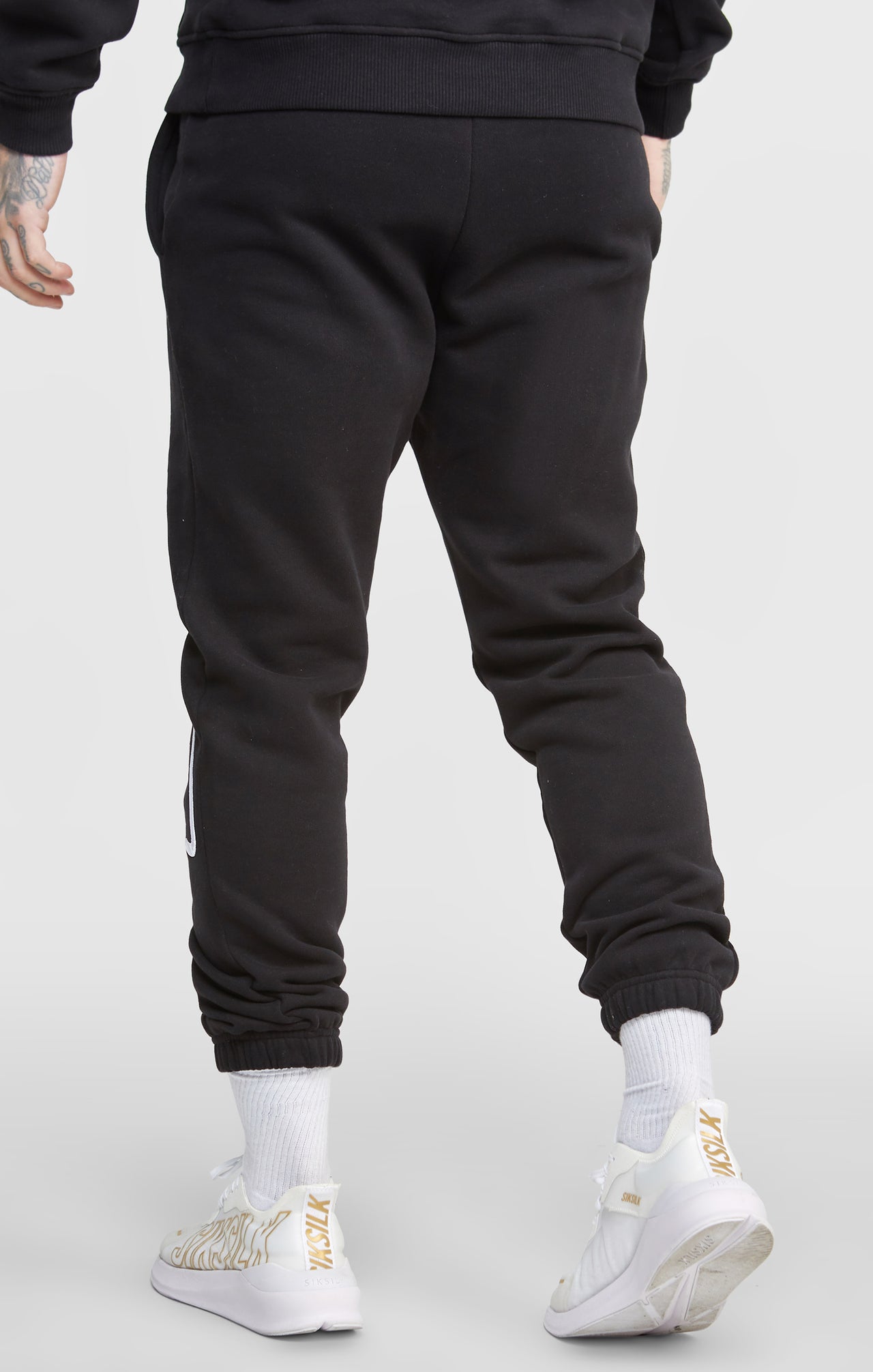 Black Script Embroidery Jogger (3)