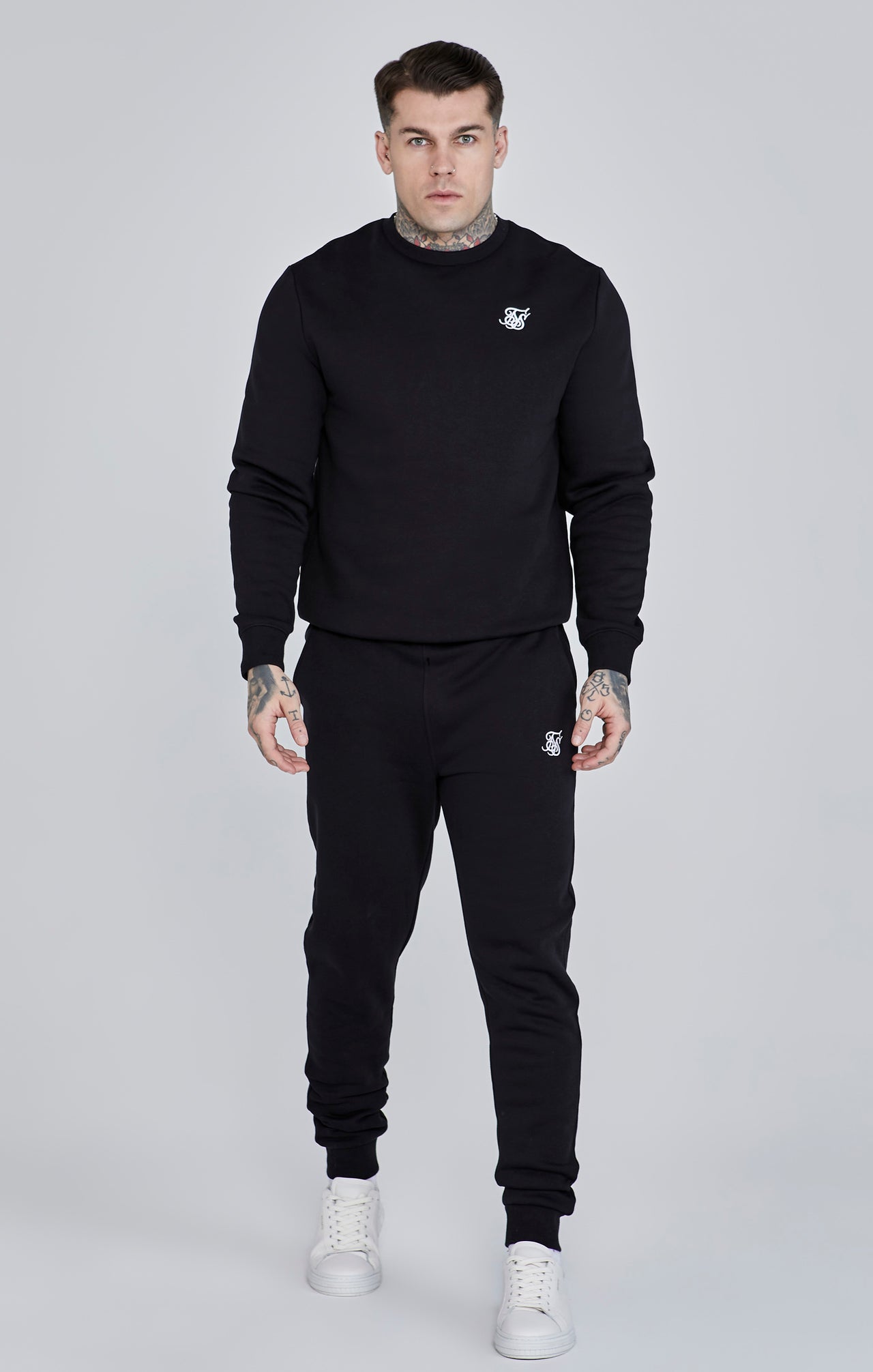 Black Essential Sweatshirt (1)
