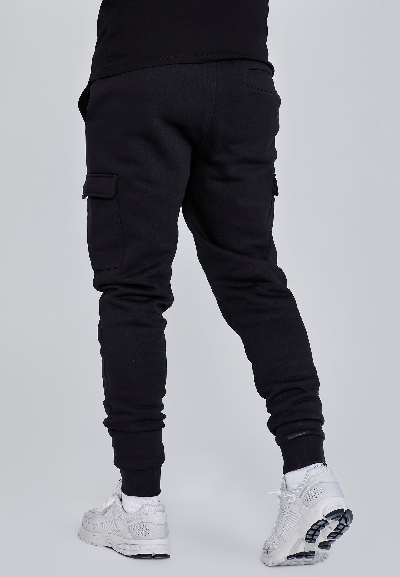 Black Essential Cargo Jogger (3)