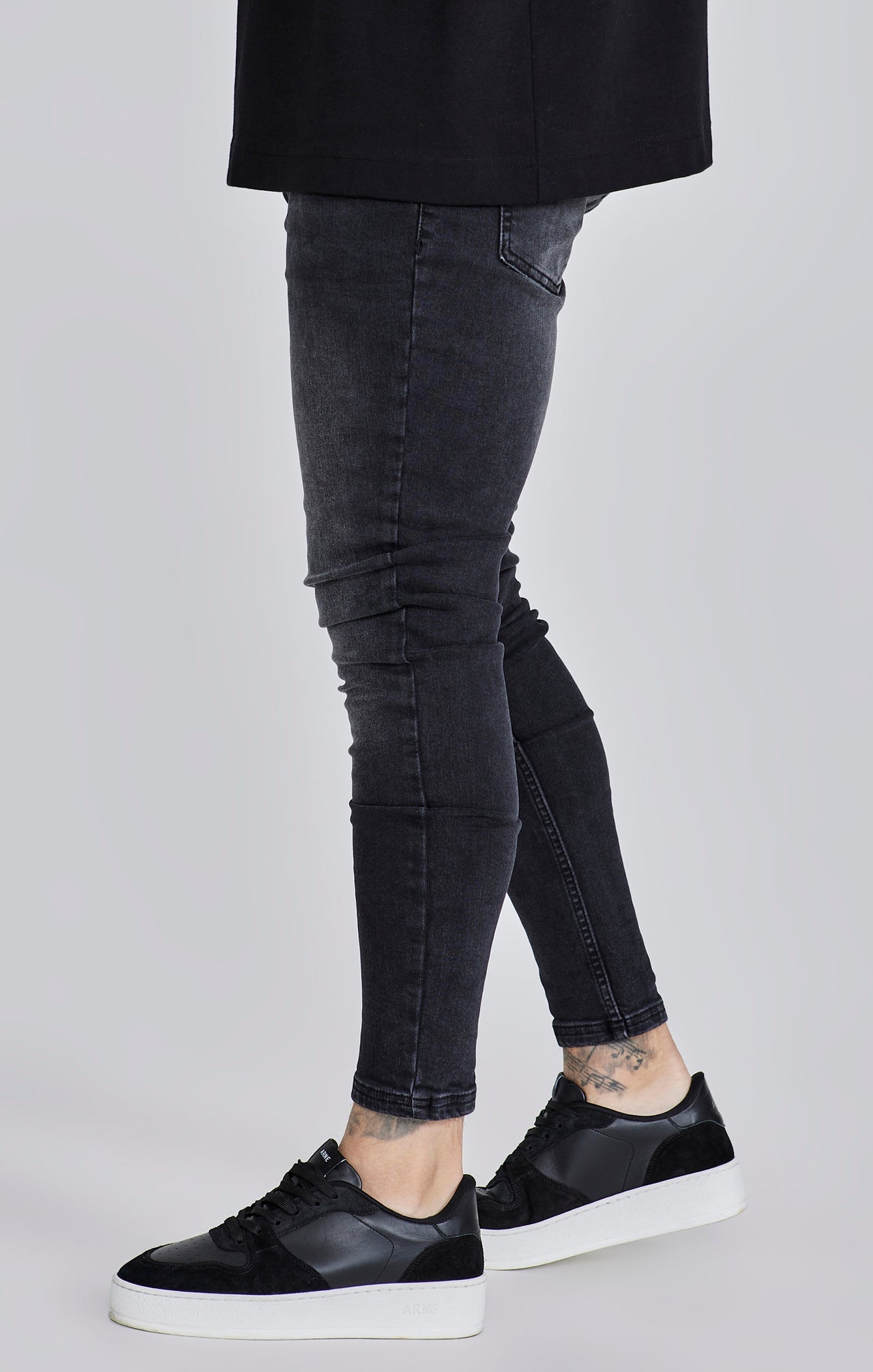 Black Skinny Jeans (1)