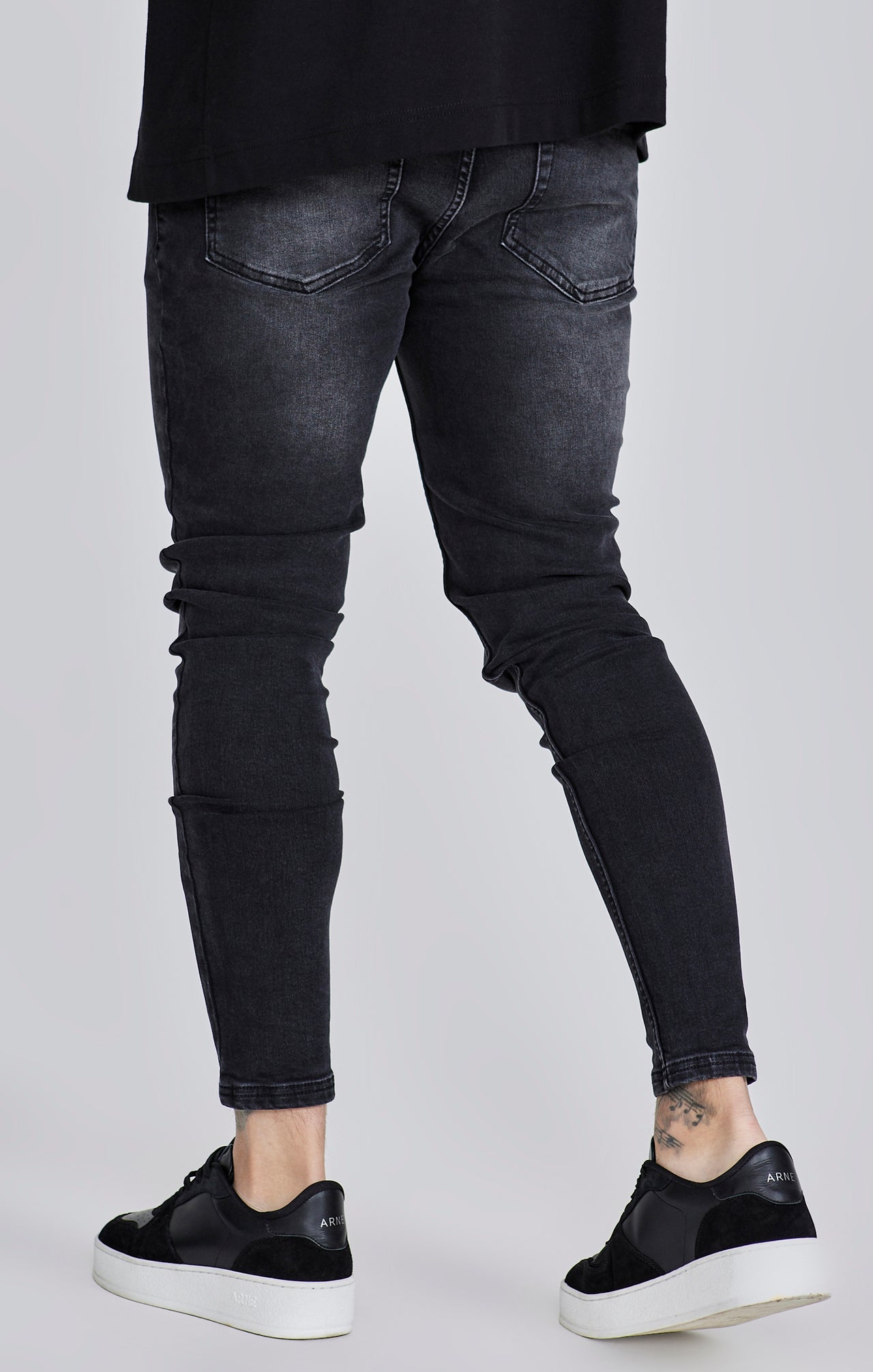 Black Skinny Jeans (2)