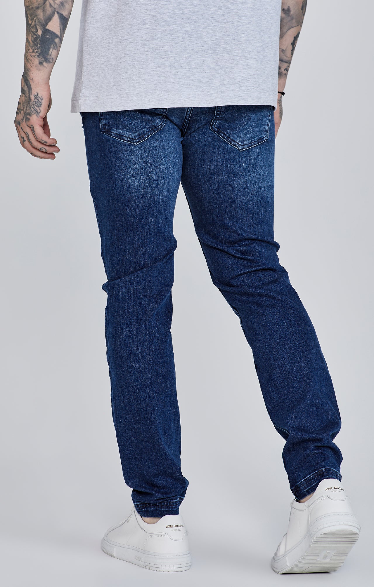 Distressed Slim Fit Jeans (3)