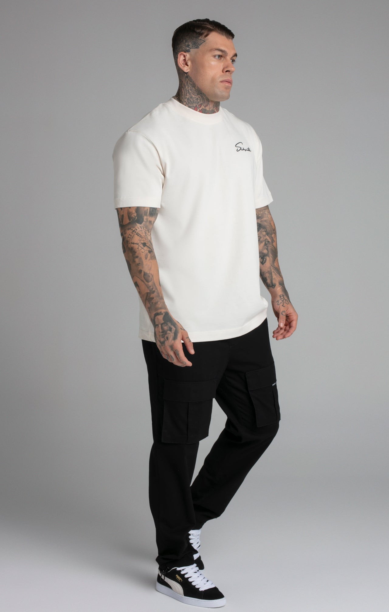 Script T-Shirt (3)