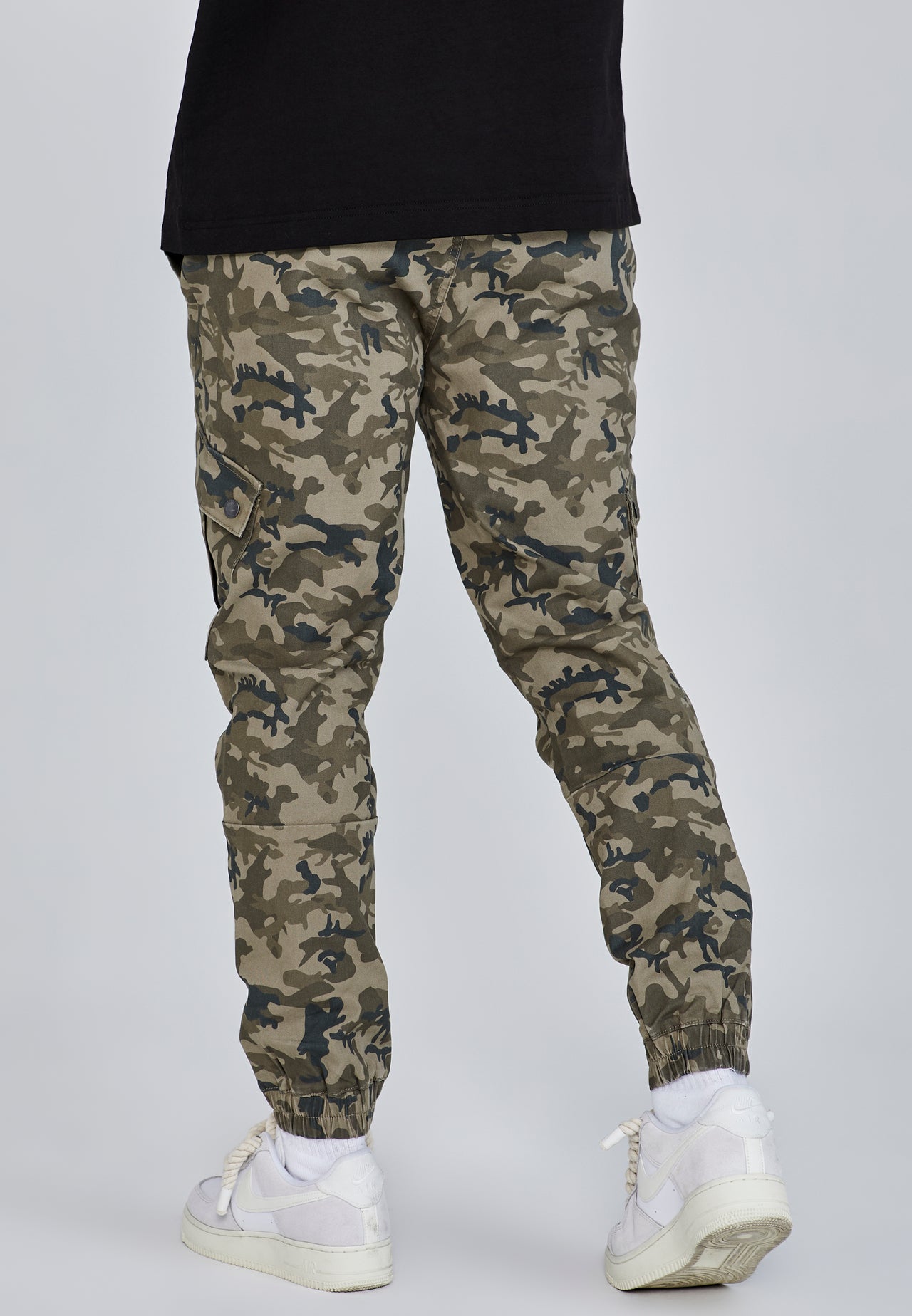 Green Camo Cargo Pants (3)