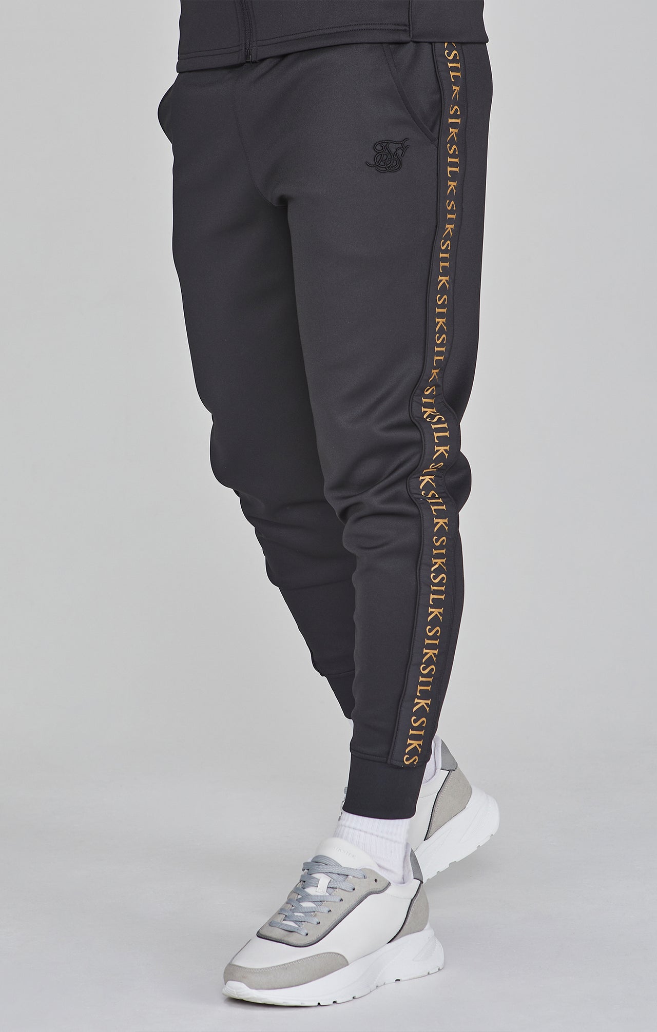 Hoodie and Joggers Set (2)