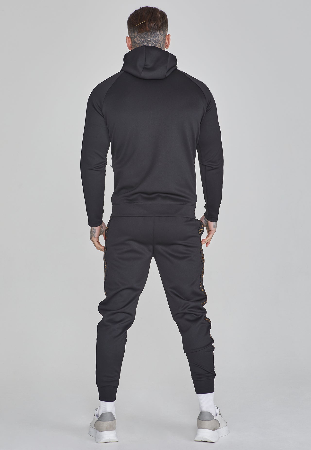 Black Gold Hoodie and Joggers Set (4)