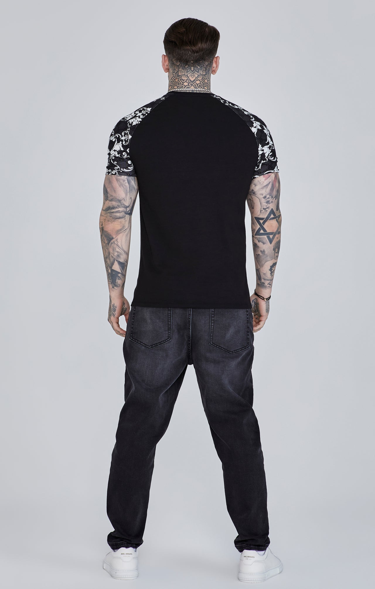 Black Venetian T-Shirt (4)