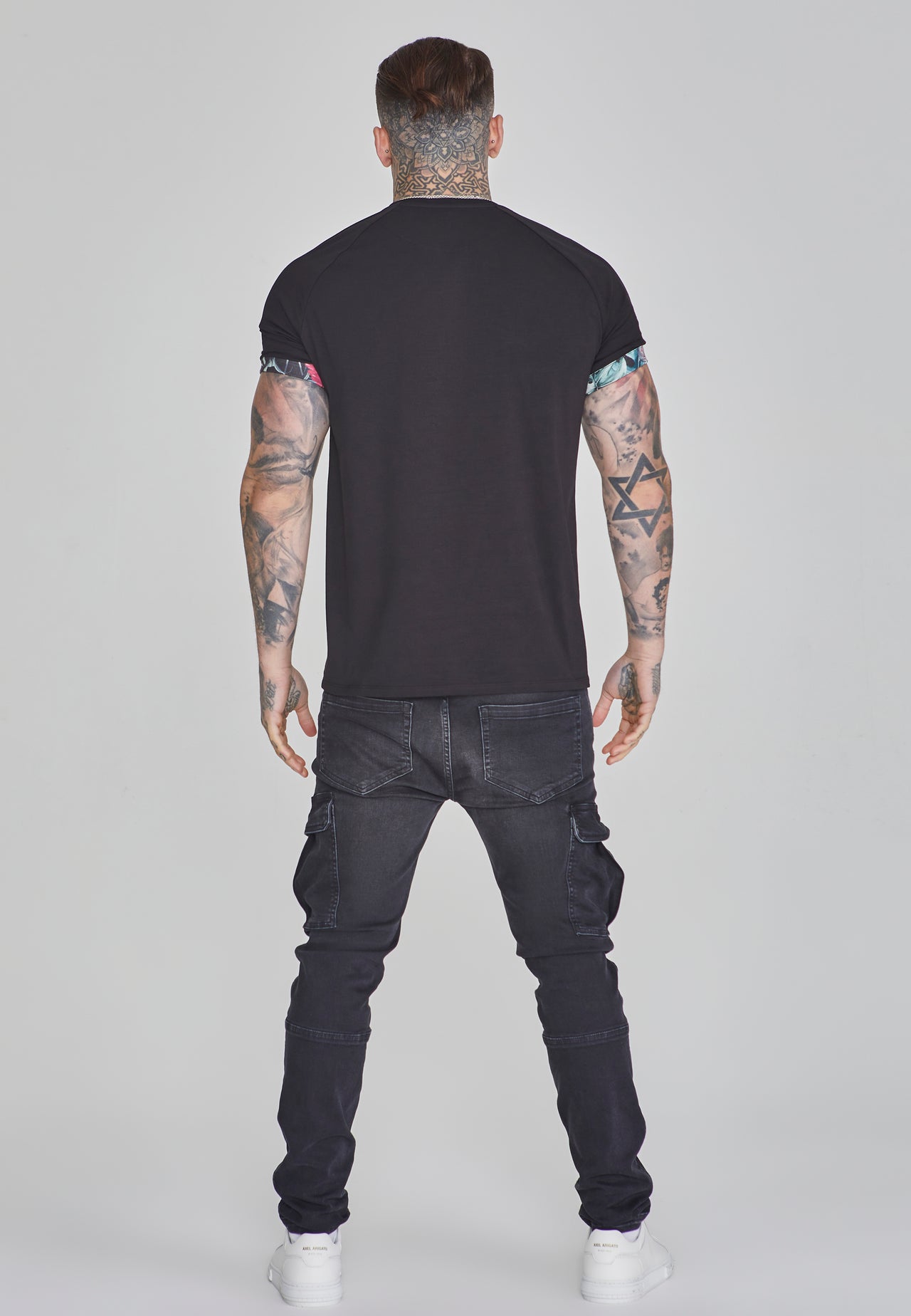 Black Roll Sleeve T-Shirt (4)