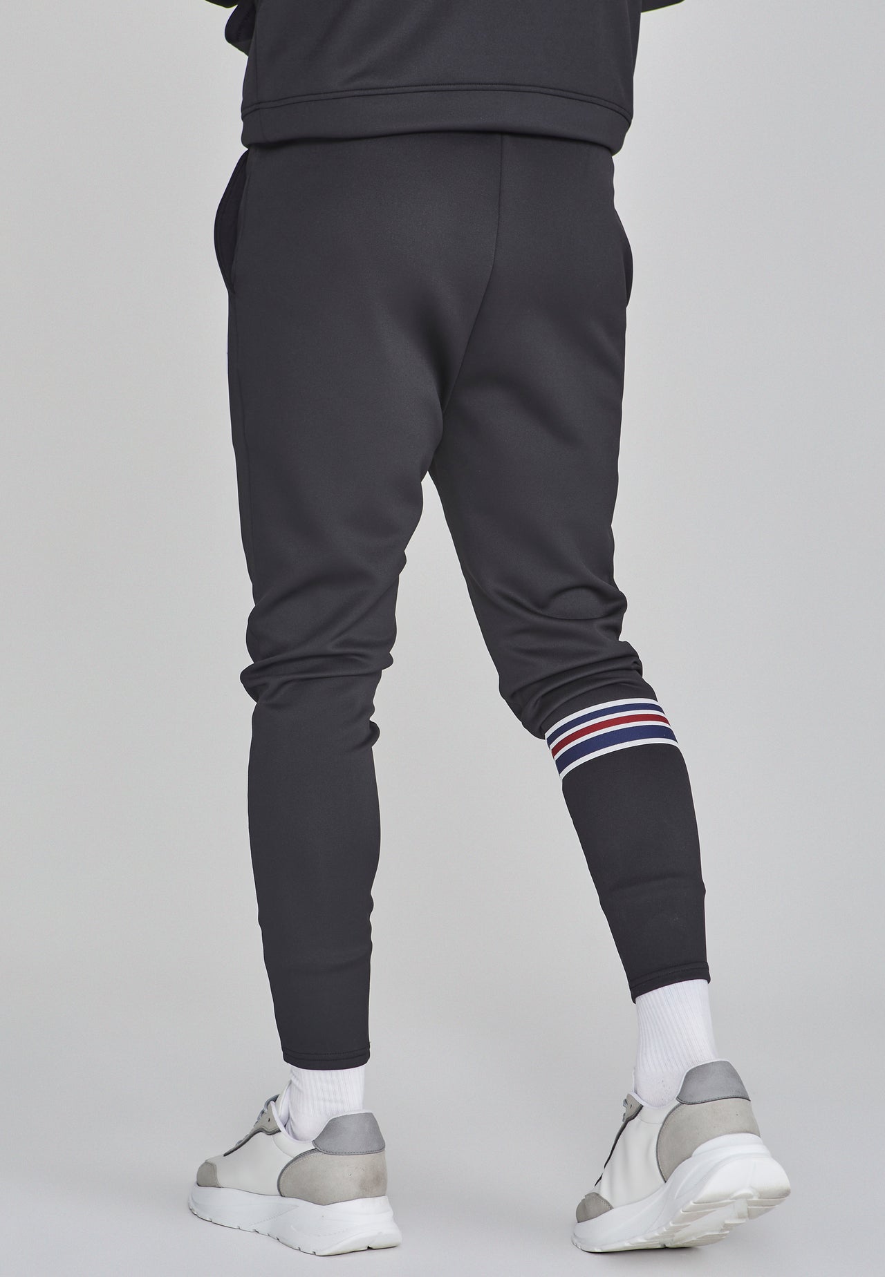 Black Muscle Fit Joggers (3)