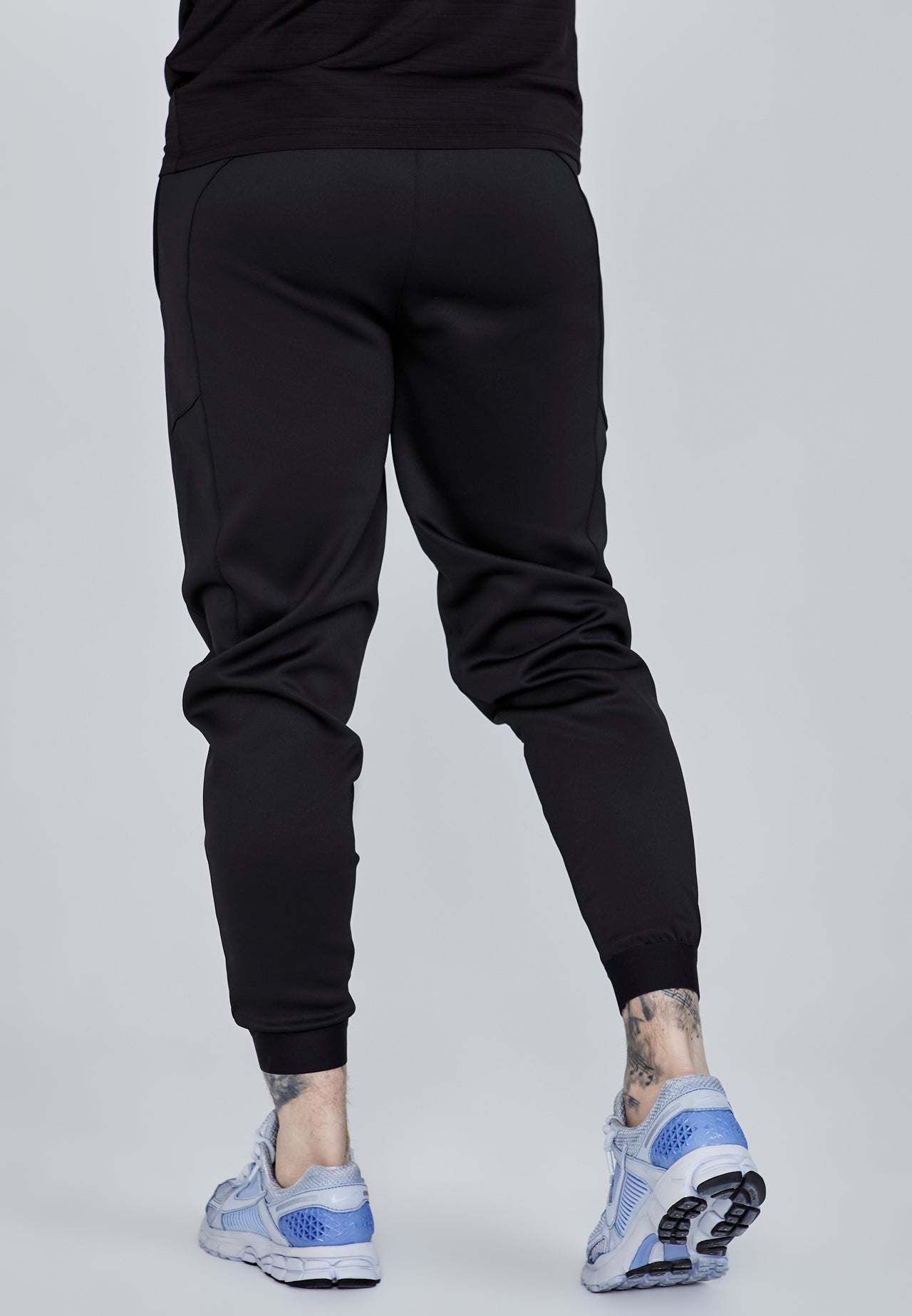 Black Joggers (3)