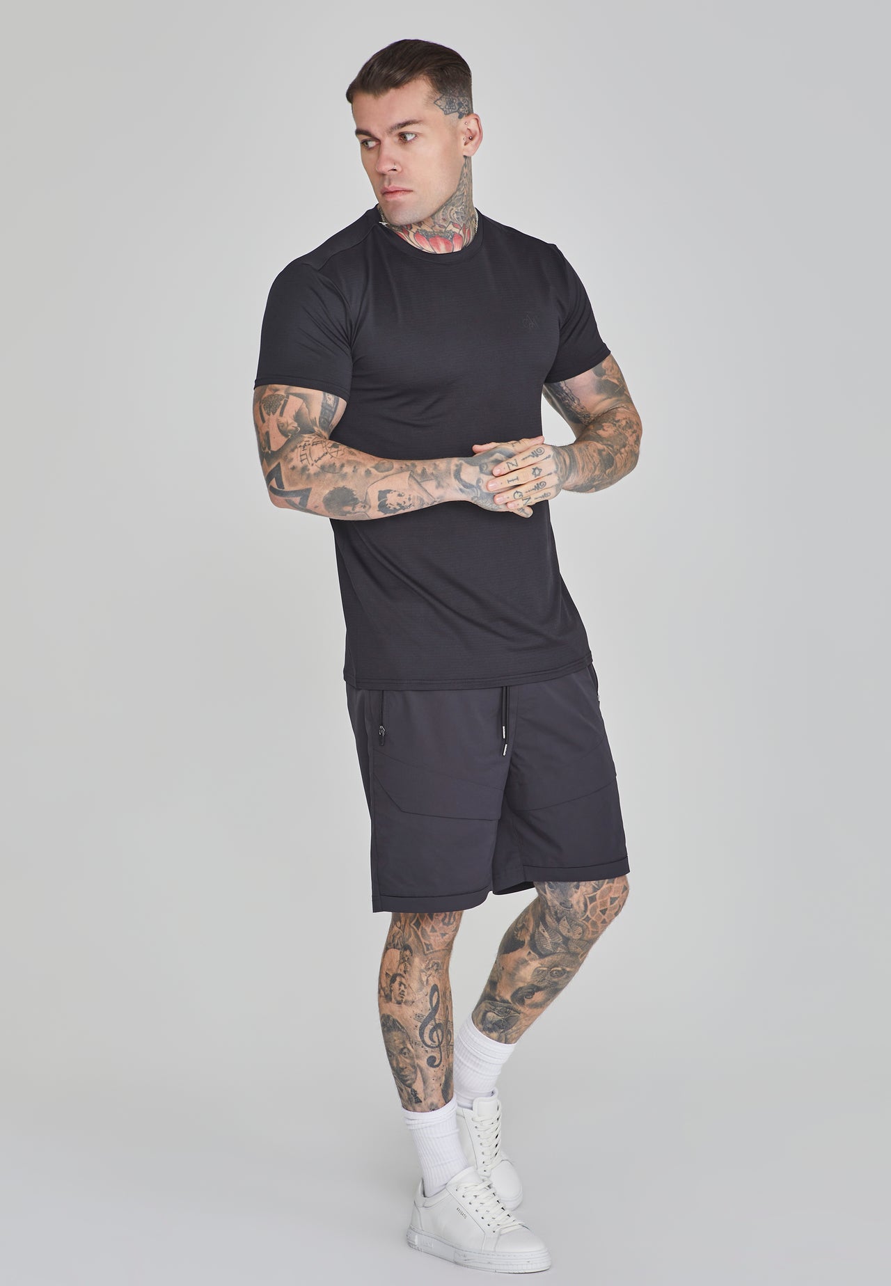 Black Muscle Fit T-Shirt (3)