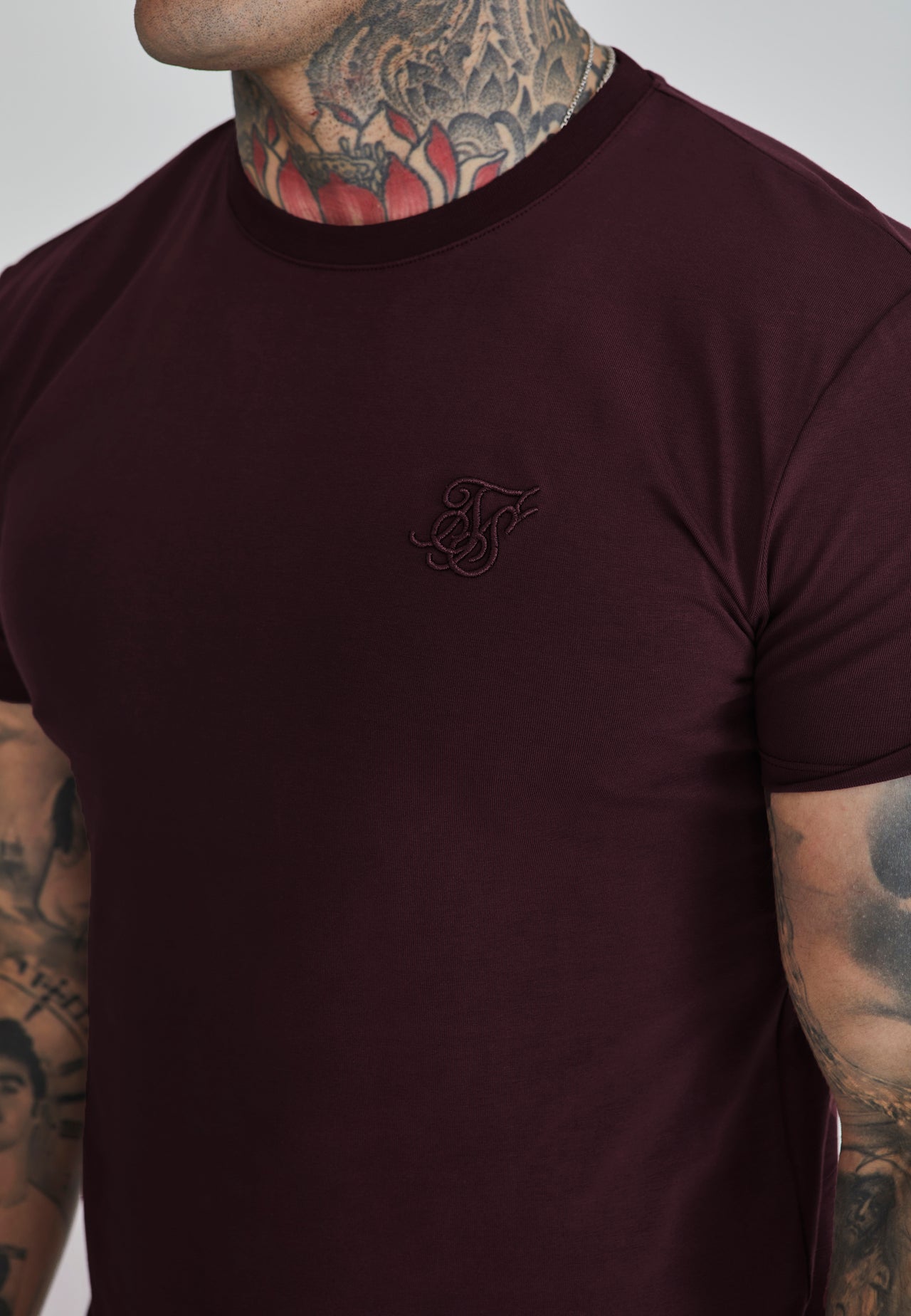 Burgundy Muscle Fit T-Shirt (2)