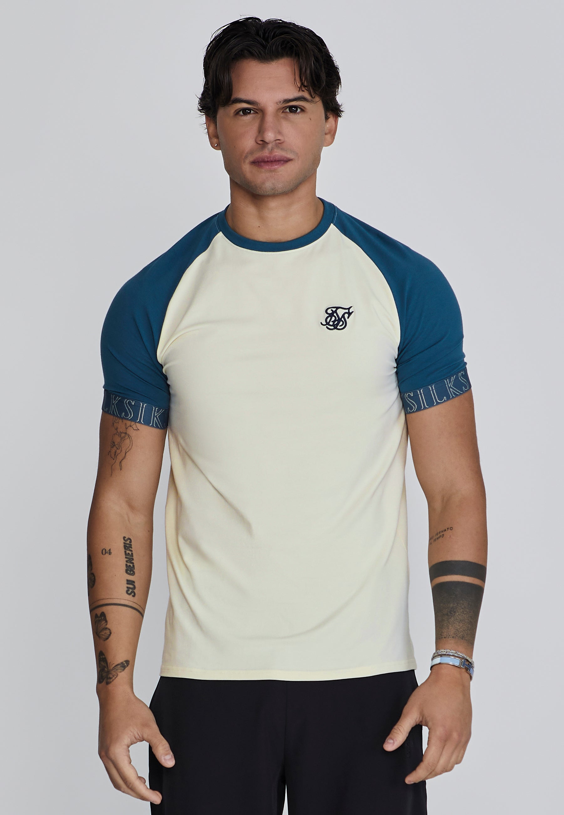 Camiseta técnica azul y crudo para hombre SikSilk SikSilk ES