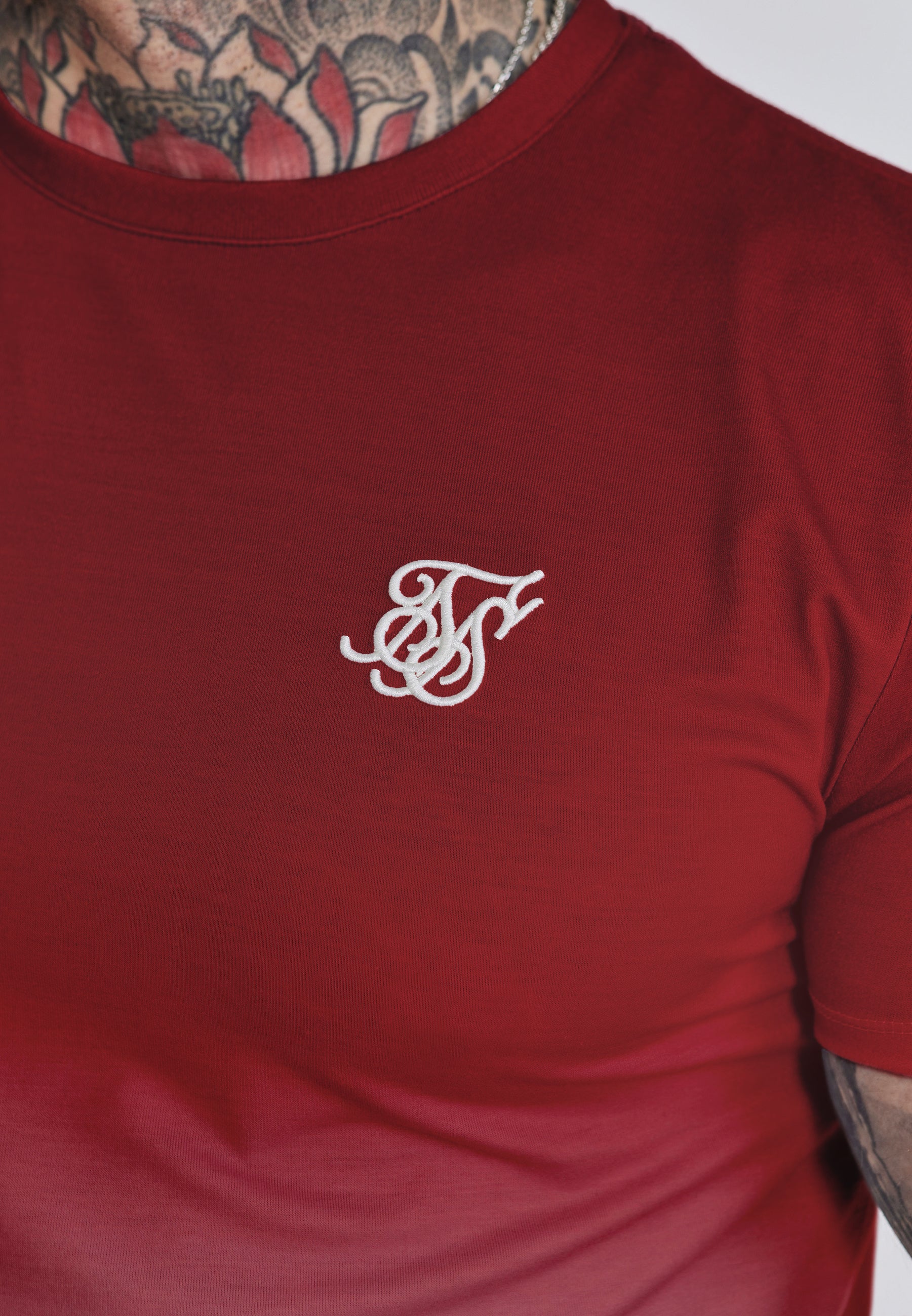 Camiseta Logo De Siksilk Siksilk Tienda Camiseta Siksilk Roja