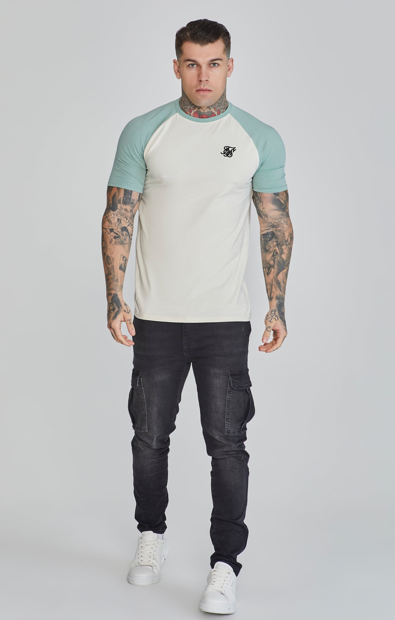 Raglan T-Shirt (1)