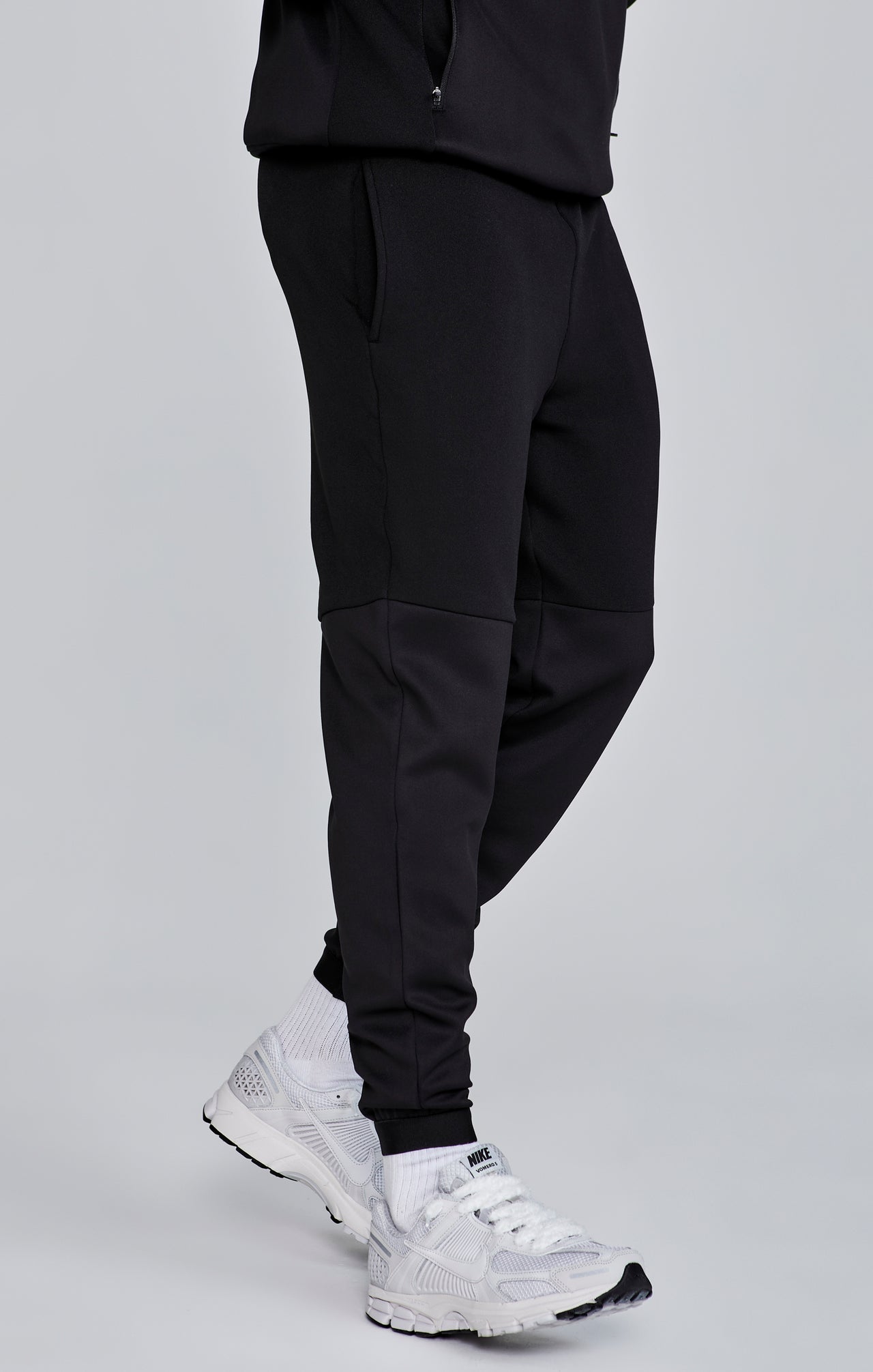 Black Muscle Fit Joggers (2)