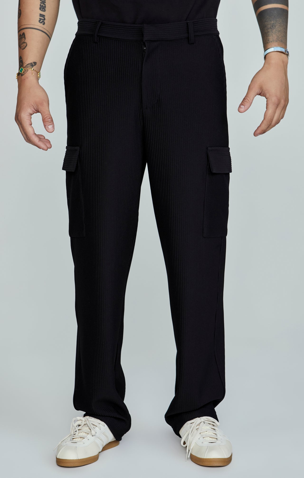 Black Cargo Pants (3)