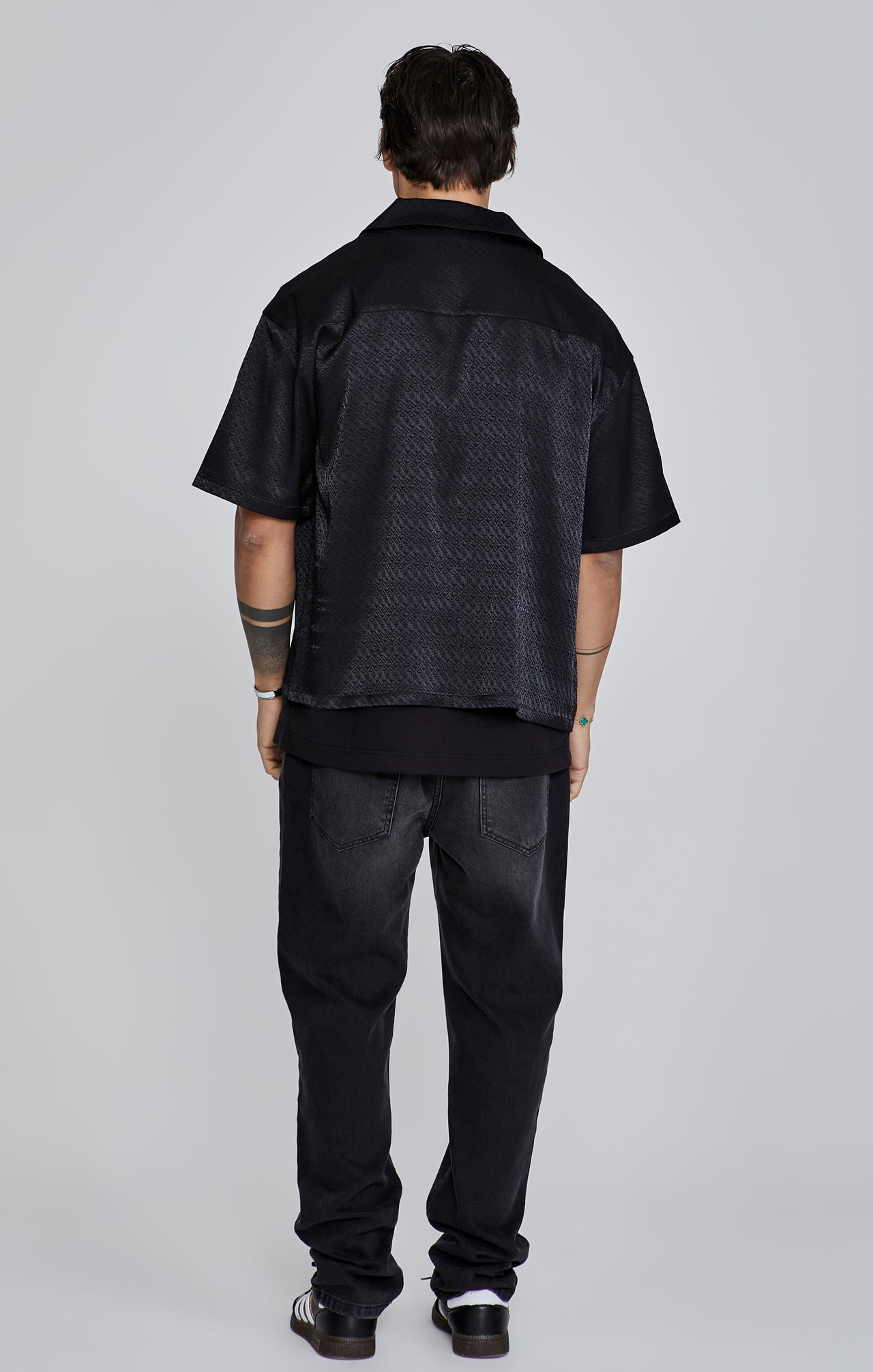 Black Resort Shirt (4)