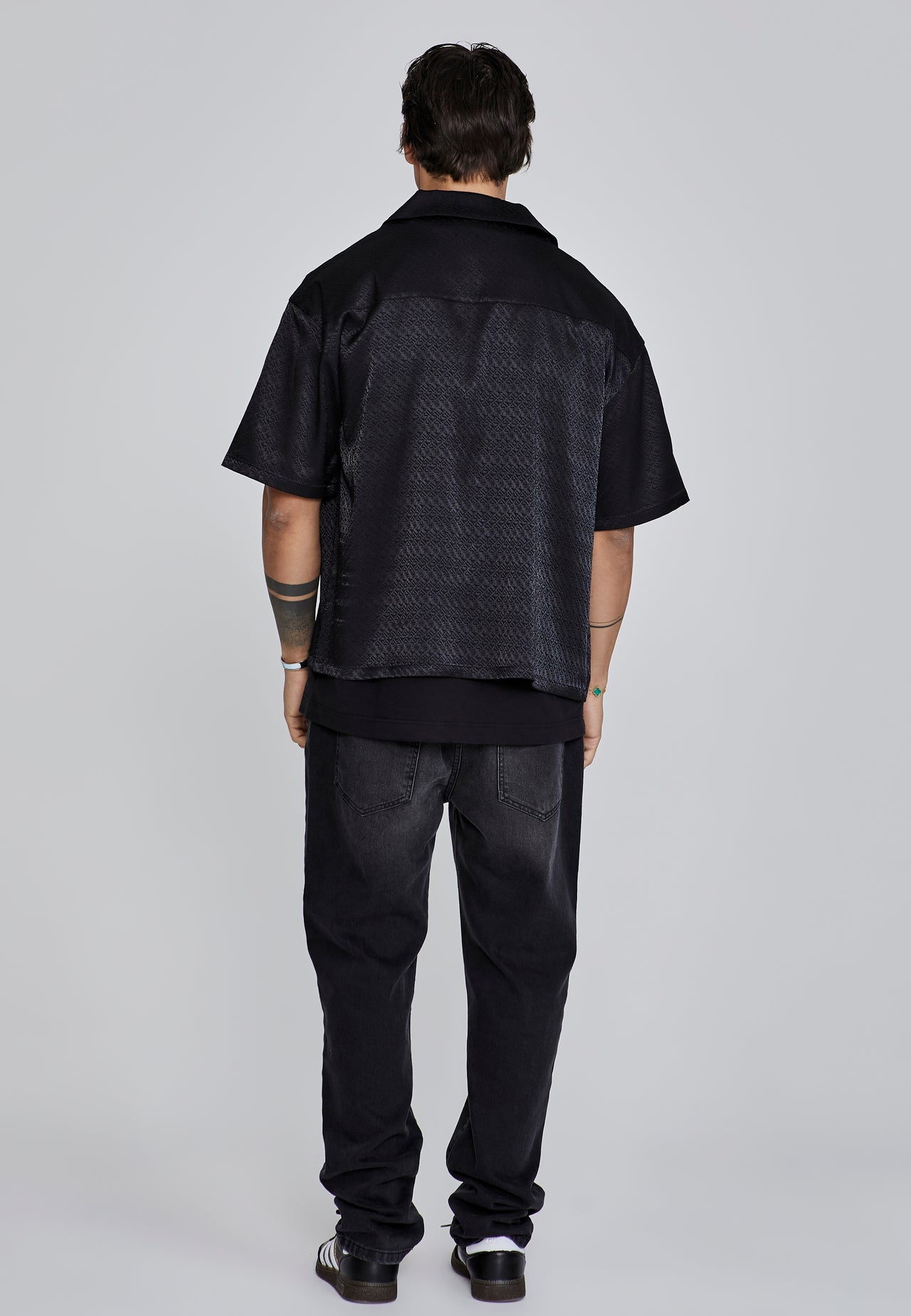 Black Resort Shirt (4)