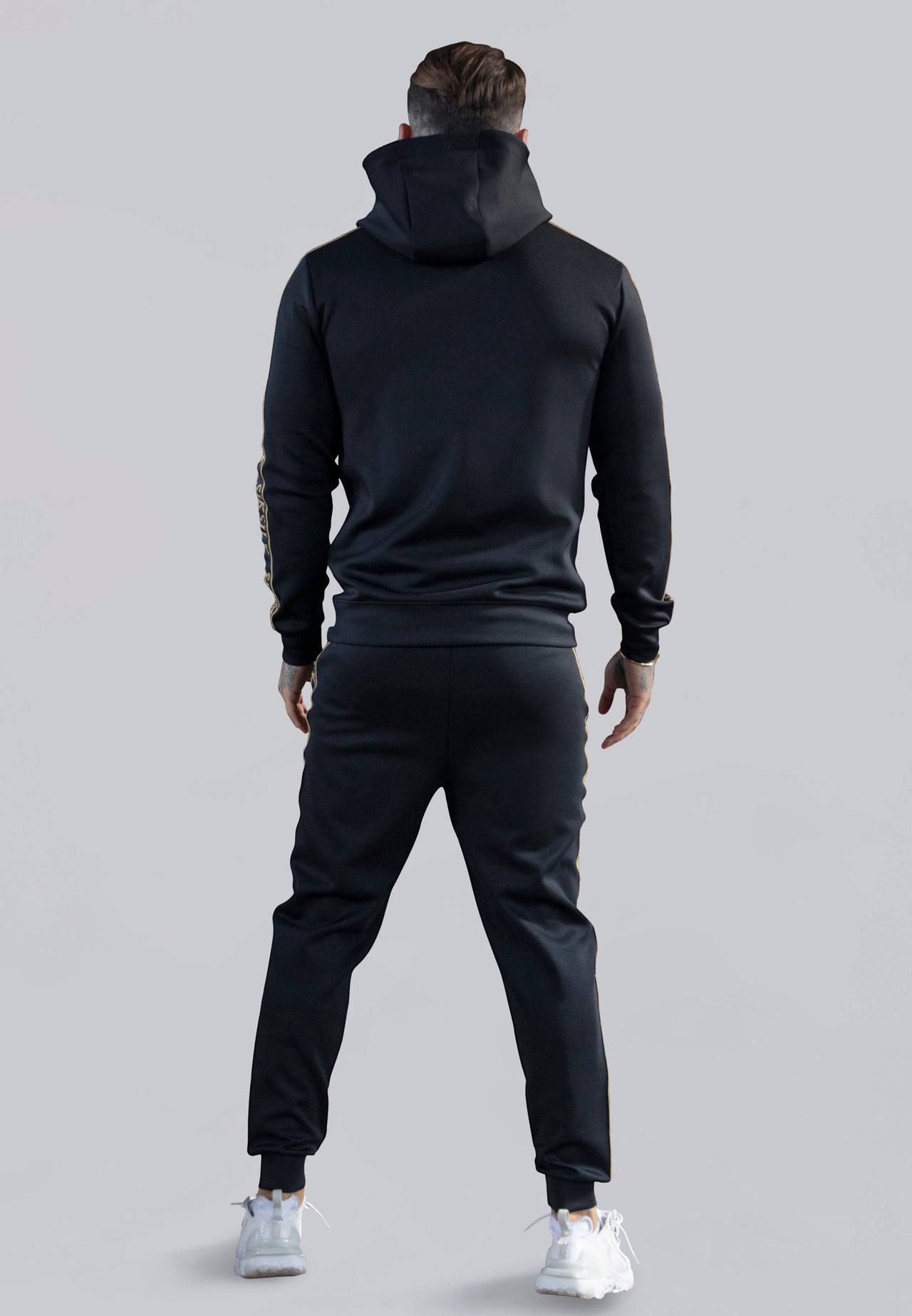 Black Pullover Hoodie (4)