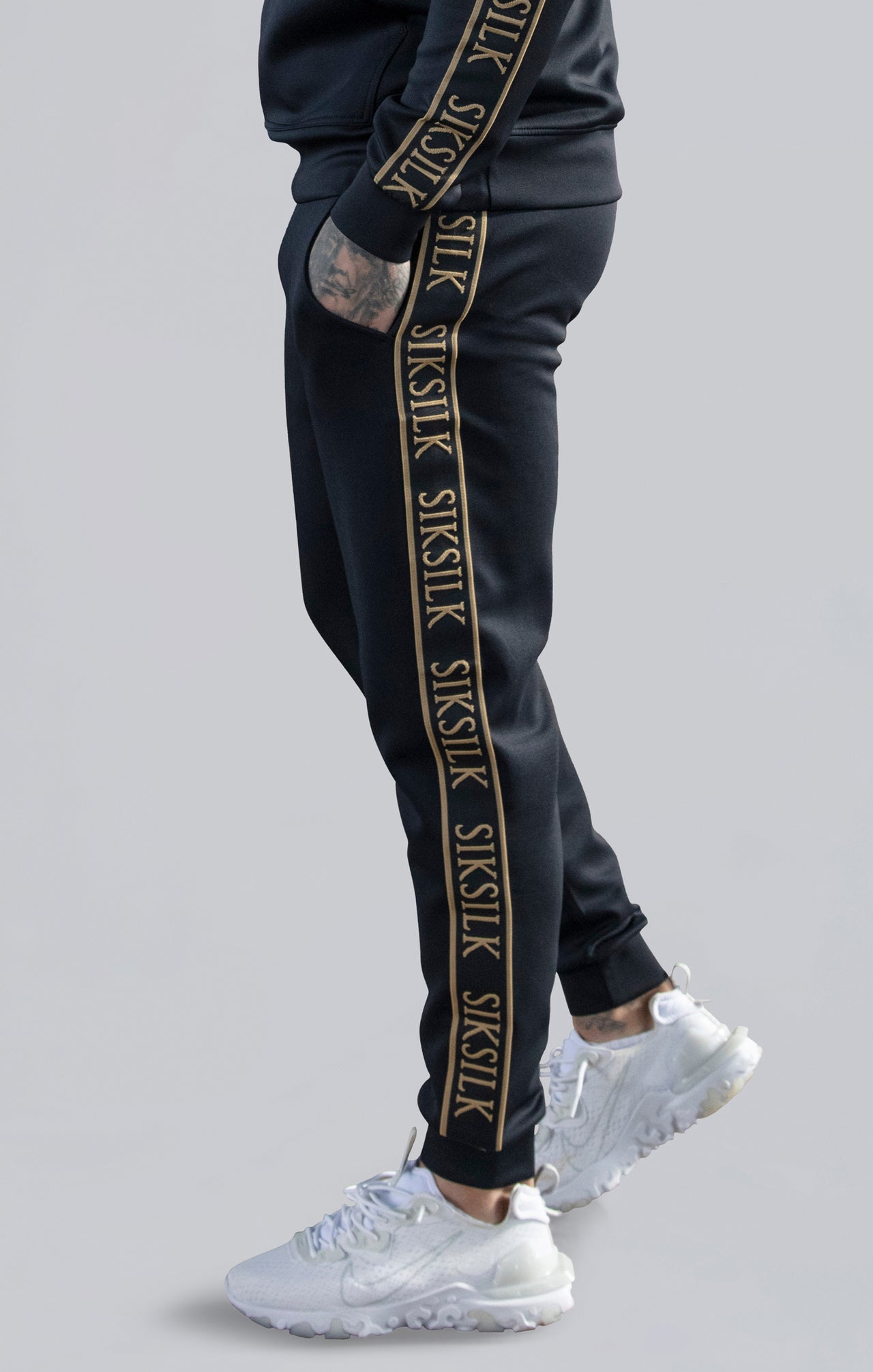 Black Muscle Fit Joggers