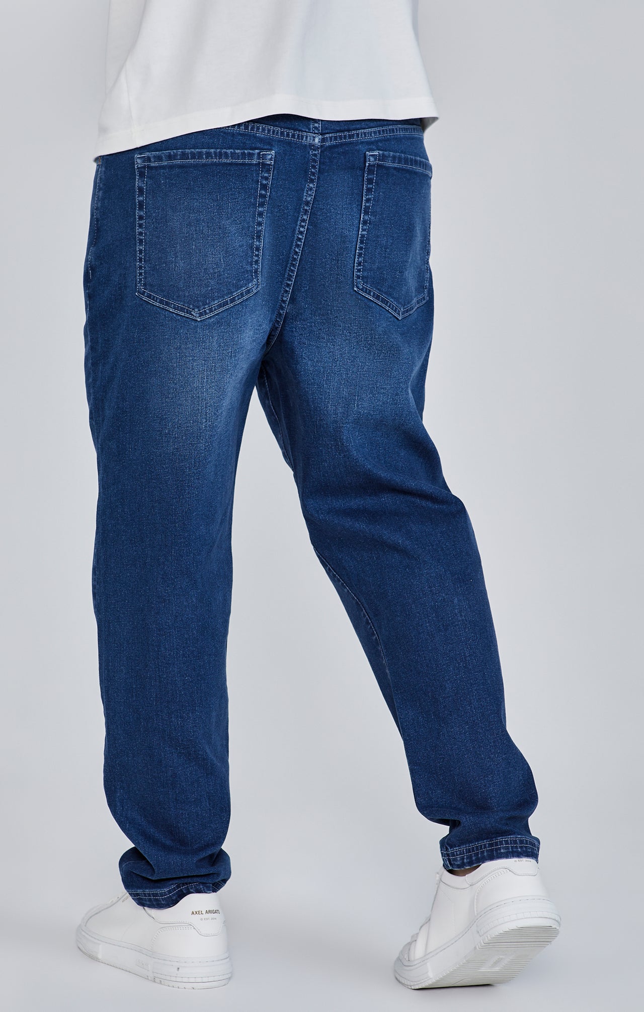 Tapered Jeans (3)