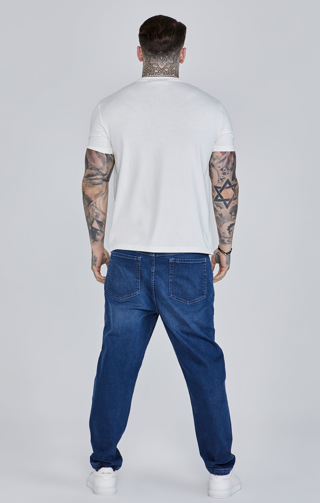 Tapered Jeans (4)