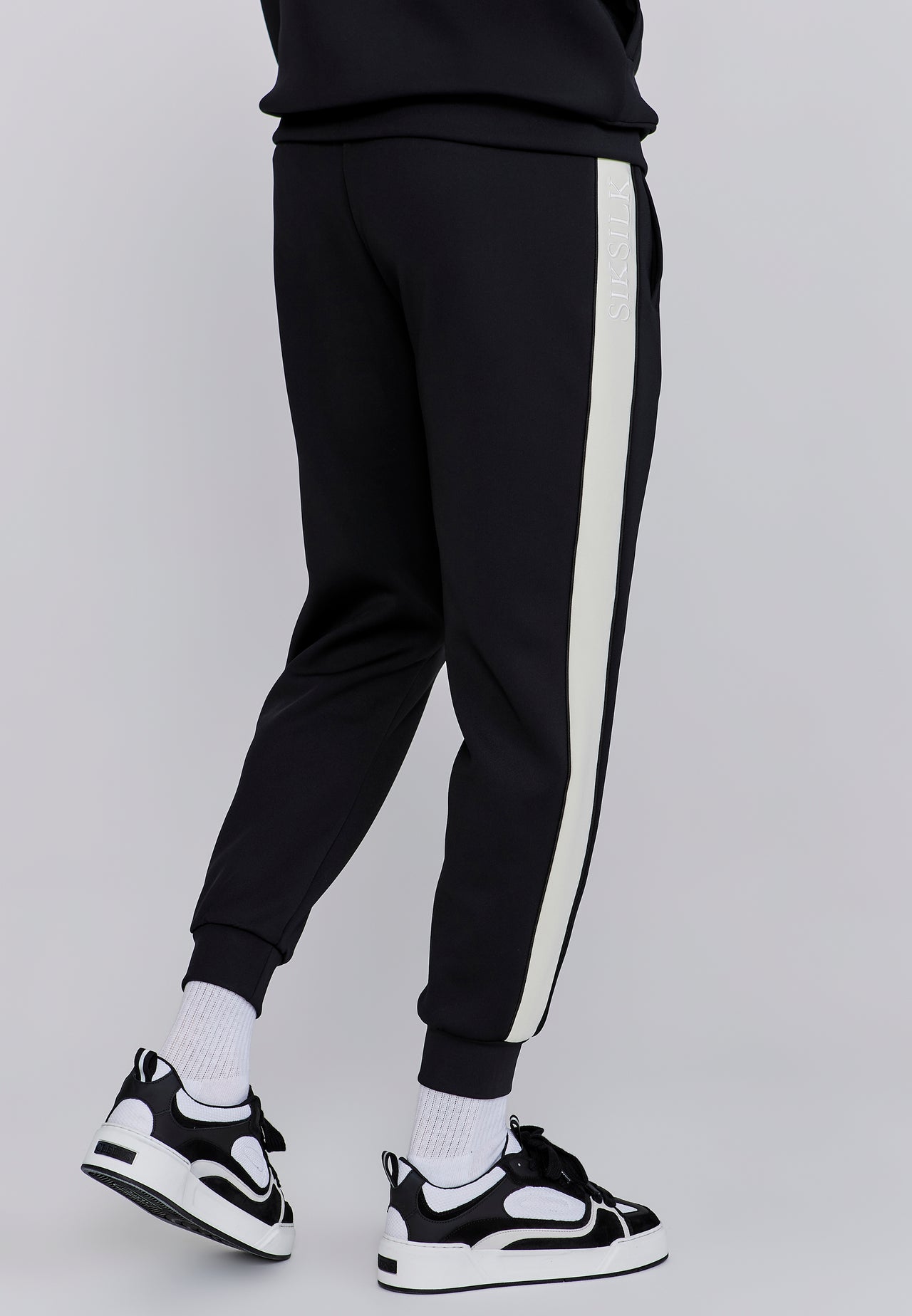 Black Crest Joggers (2)