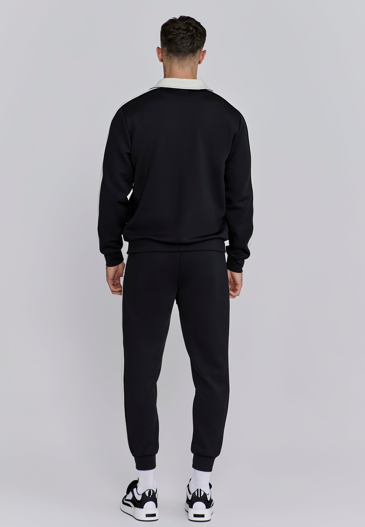 Black Crest Joggers (4)