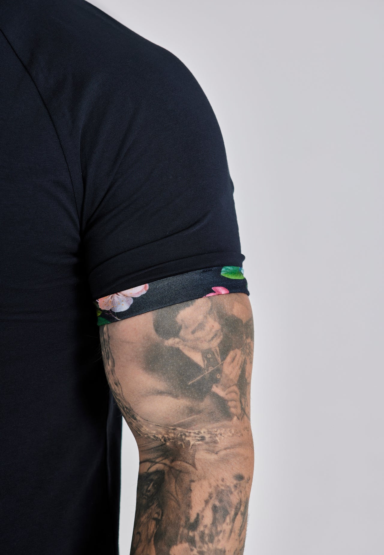 Roll Sleeve T-Shirt (1)