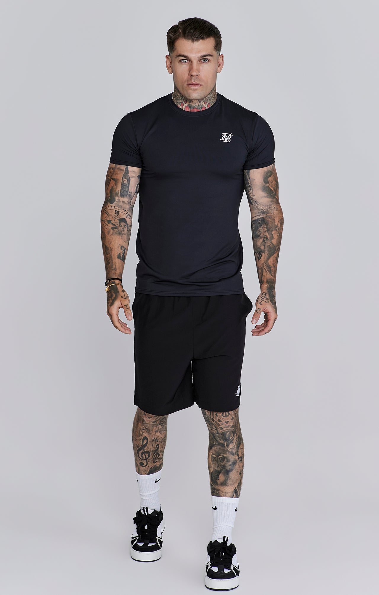 Black Muscle Fit T-Shirt (2)