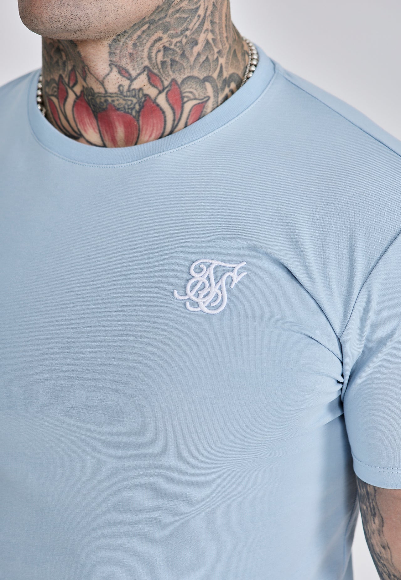 Essentials T-Shirt (1)