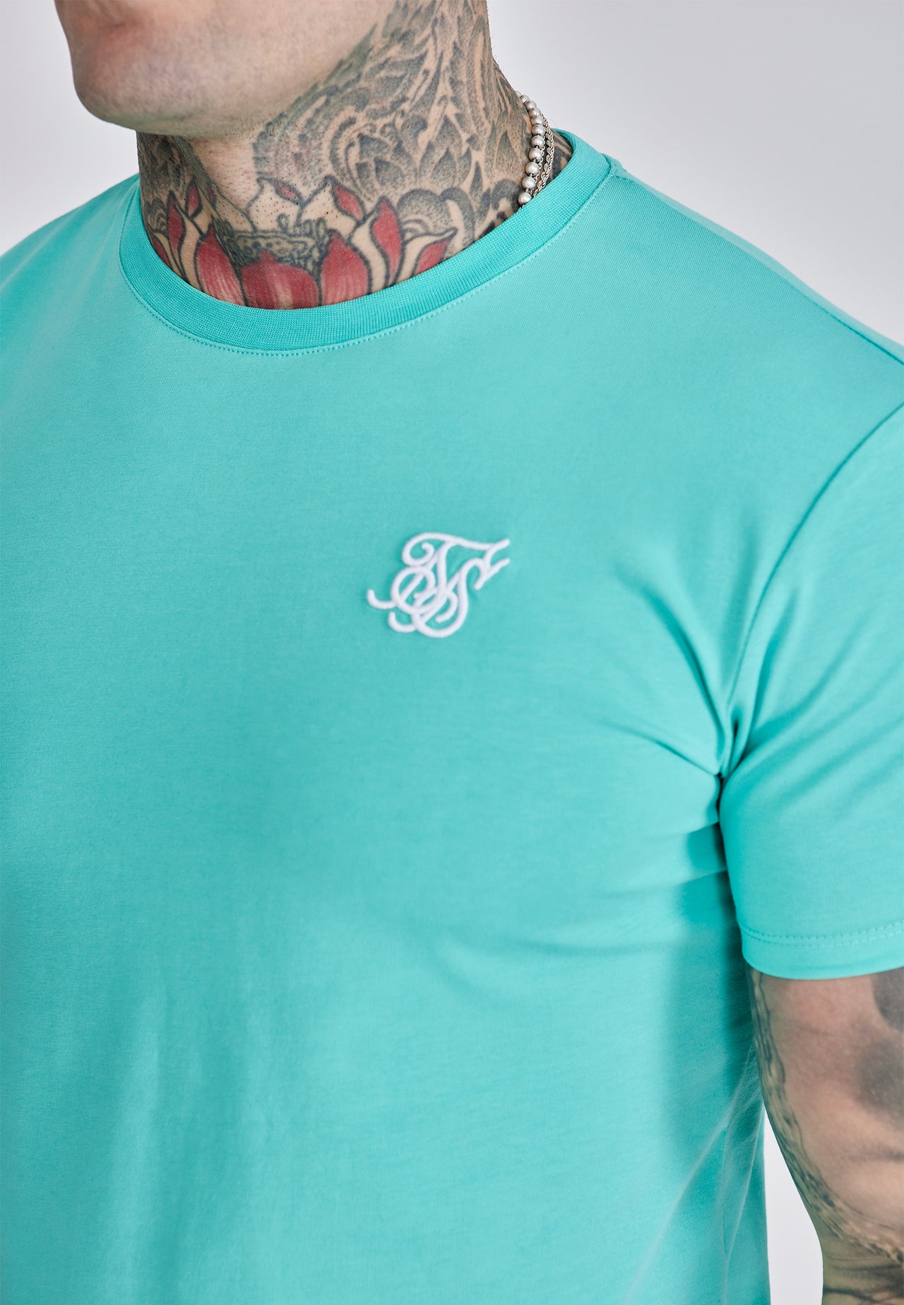 Essentials T-Shirt (1)