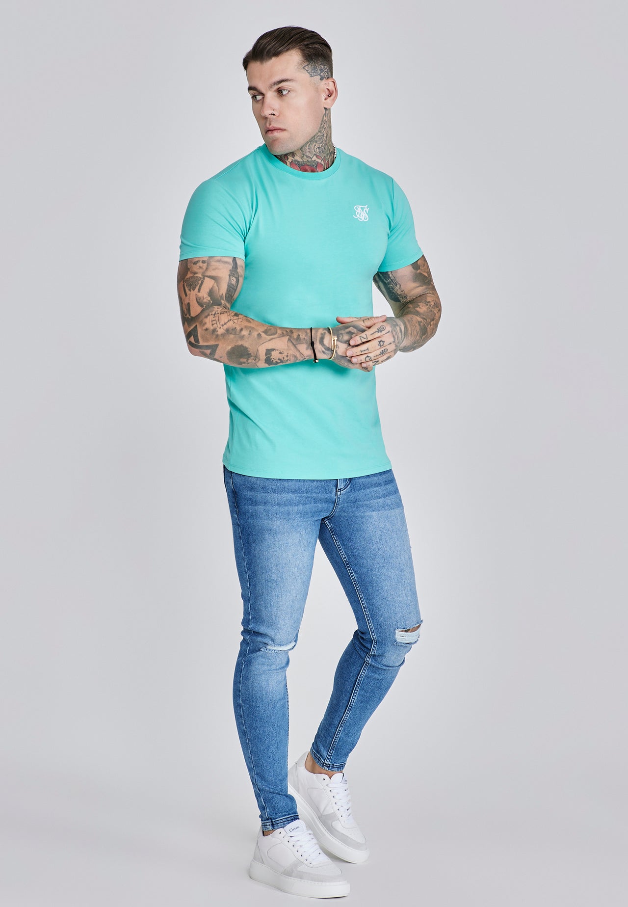 Essentials T-Shirt (3)