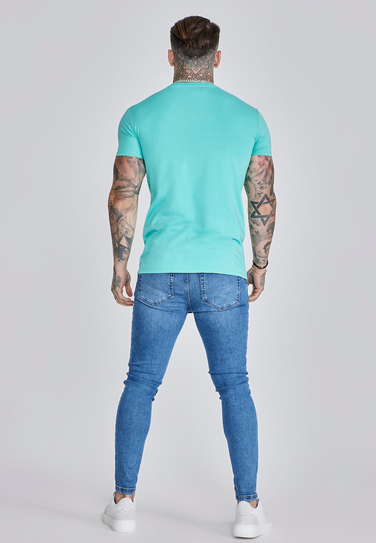 Essentials T-Shirt (4)