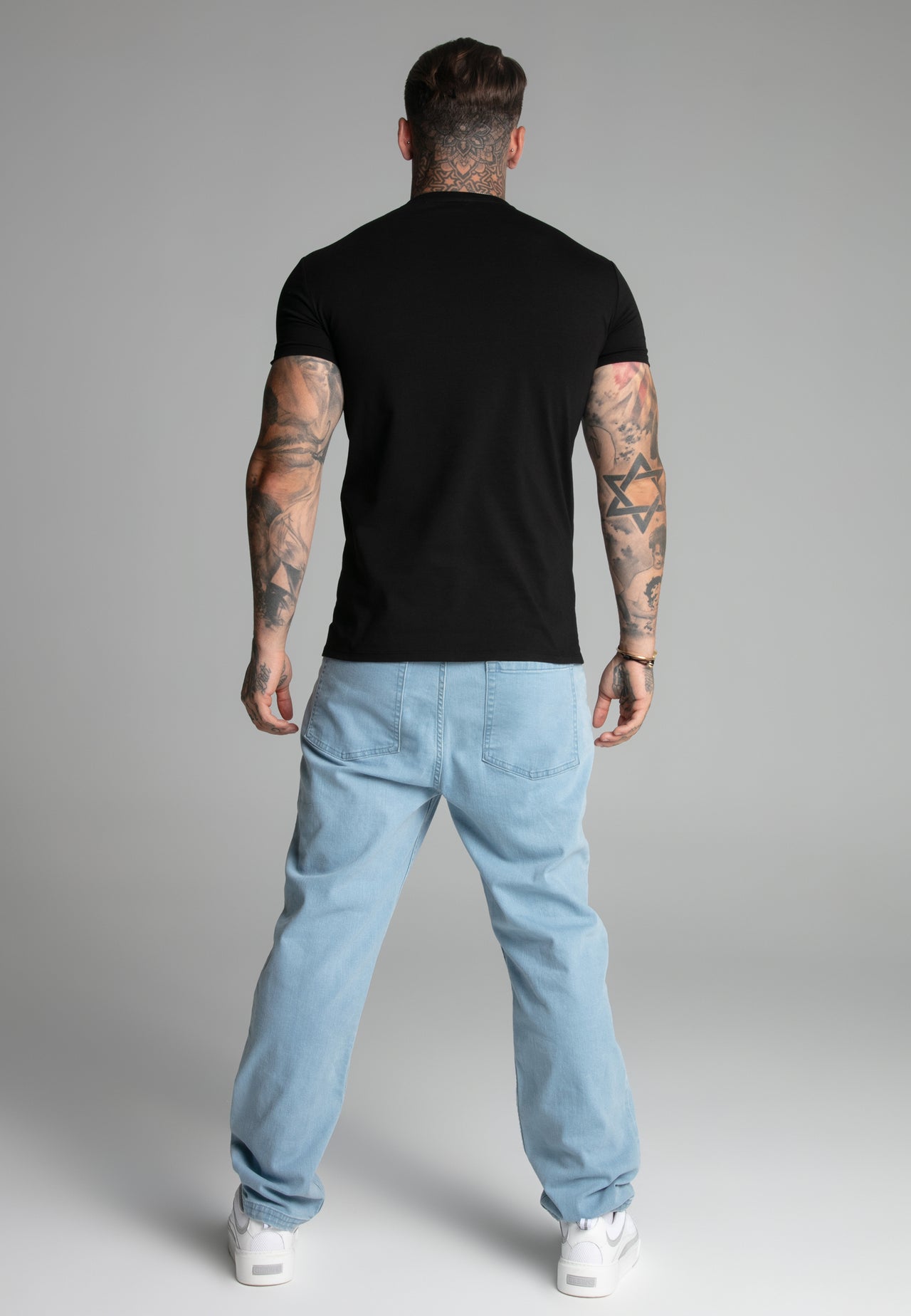 Black Muscle Fit T-Shirt (4)