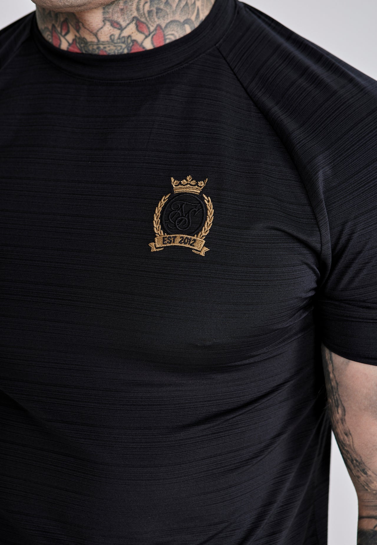 Crest Tech T-Shirt (1)