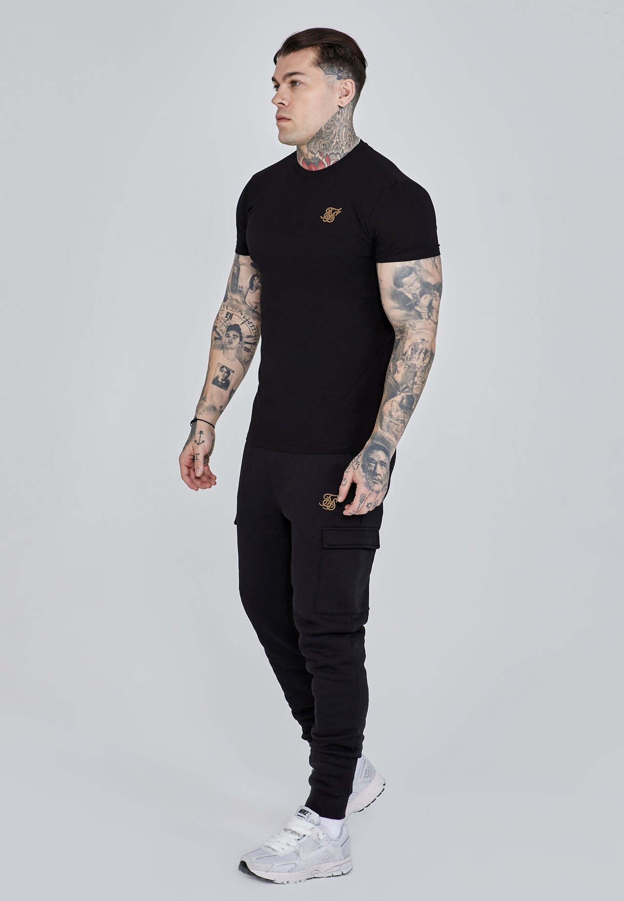 Muscle Fit T-Shirt (3)