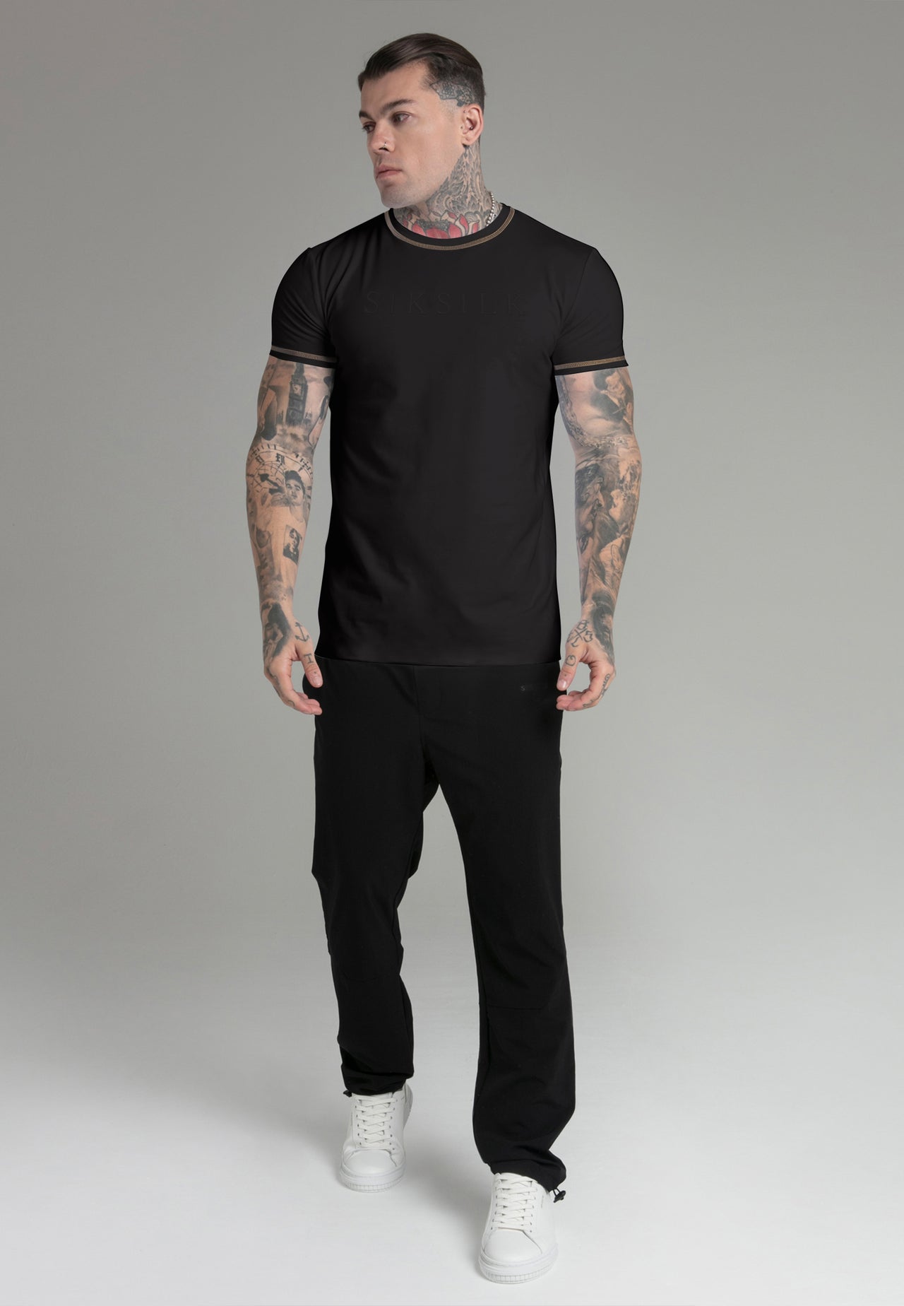 Muscle Fit T-Shirt (1)