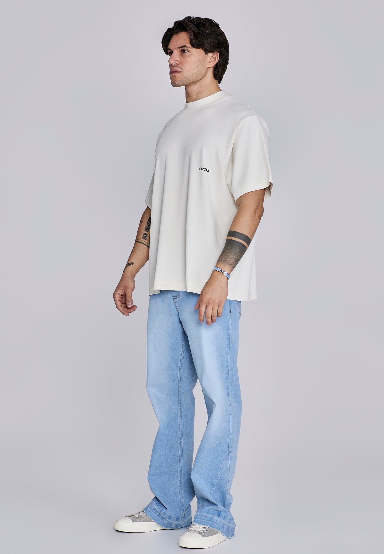 Graphic T-Shirt (3)