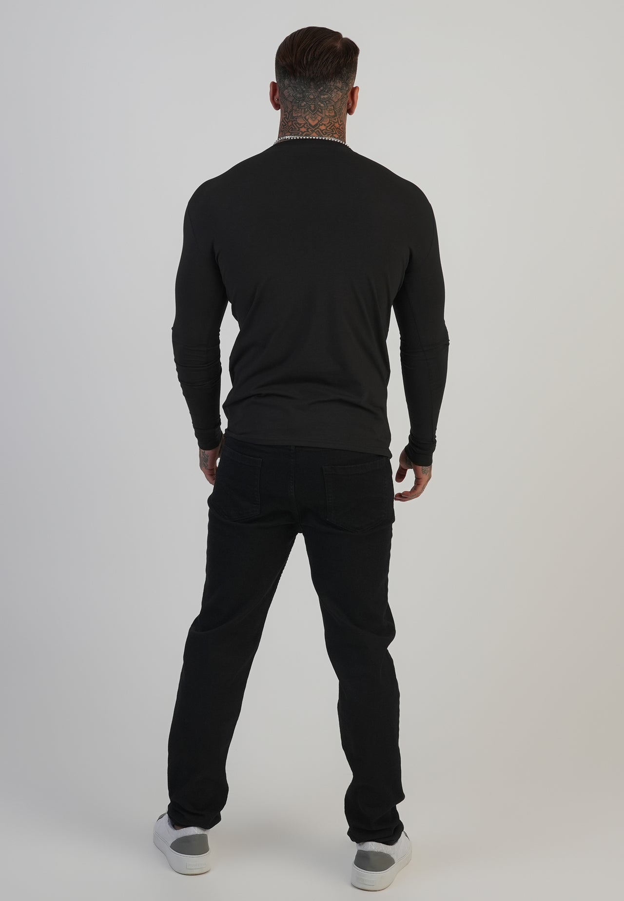 Black Long Sleeve T-Shirt (4)