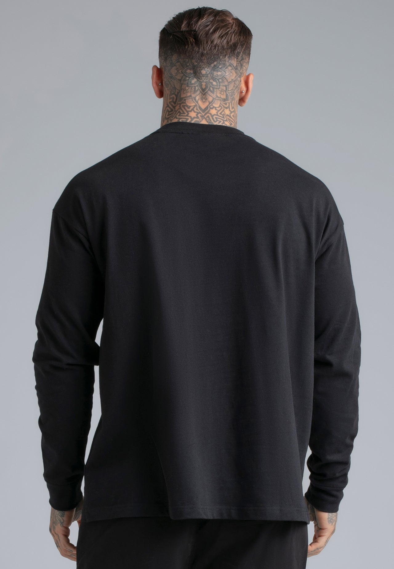 Black Long Sleeve T-Shirt (4)