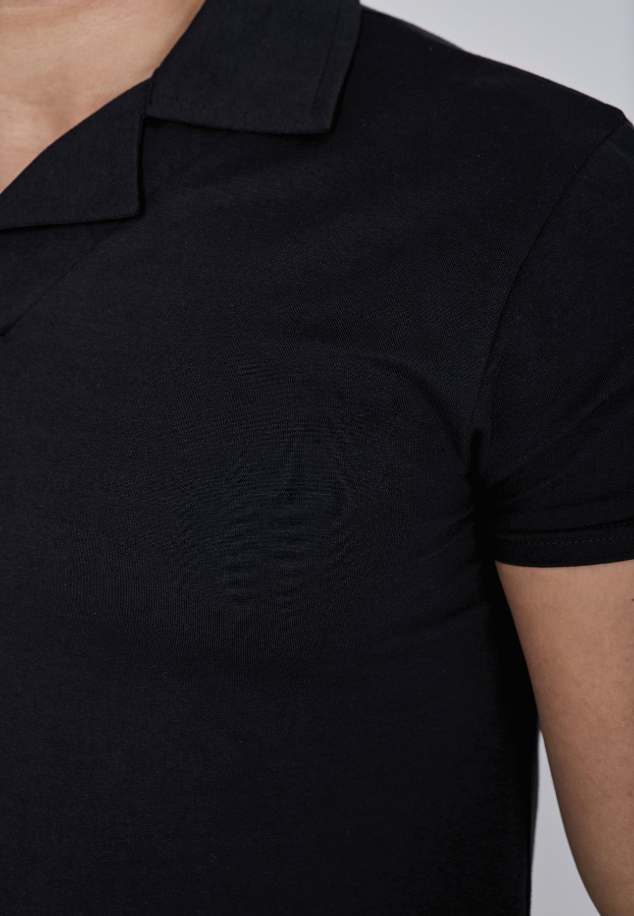 Black Revere Polo (1)